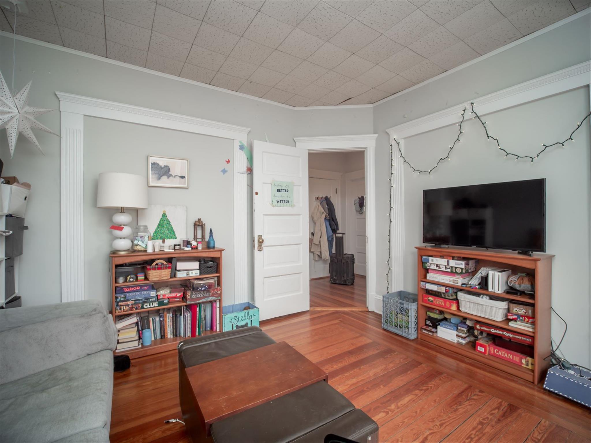 81 Bristol Rd, Medford