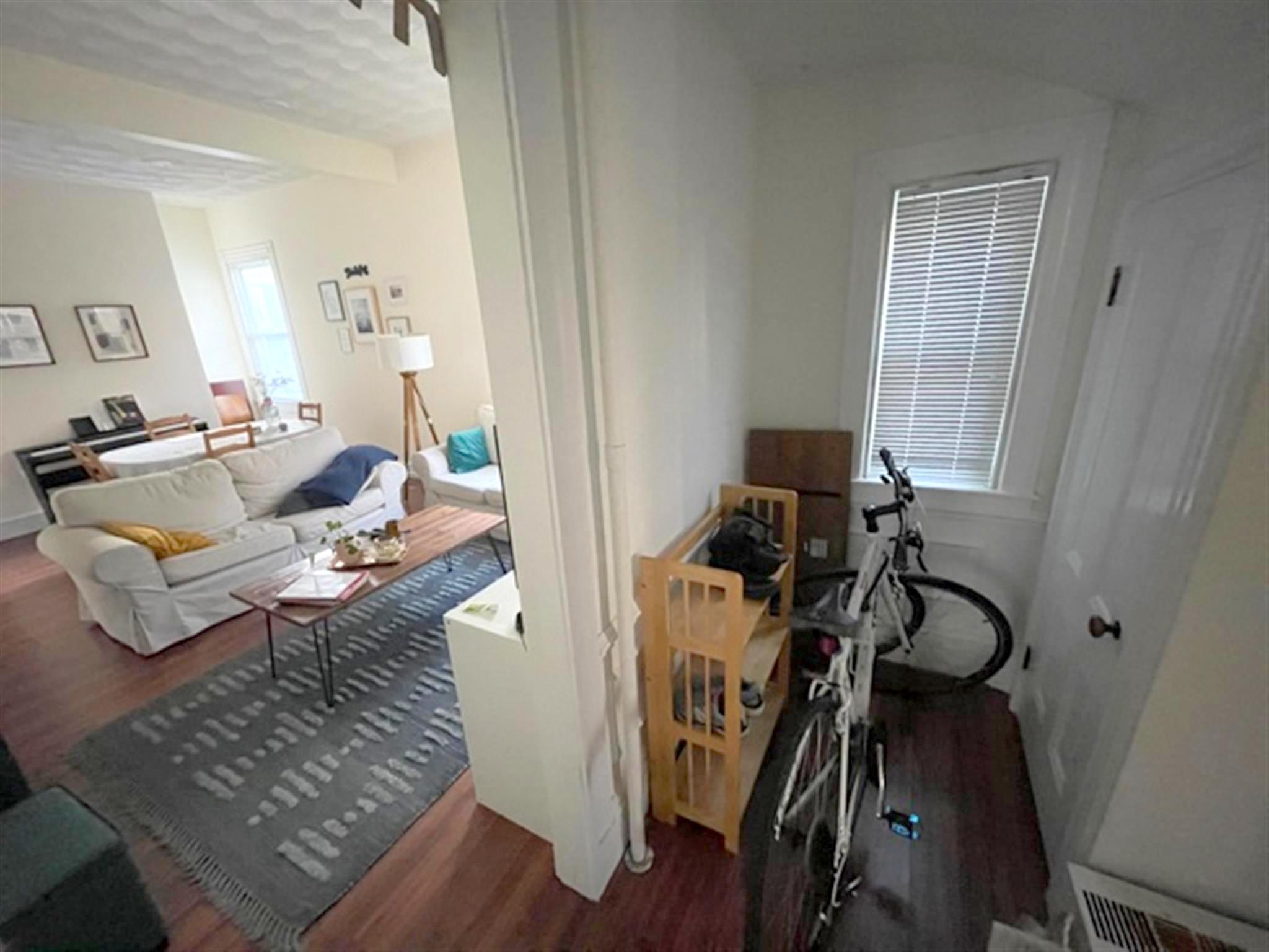 18 Grand View Ave, Union Square