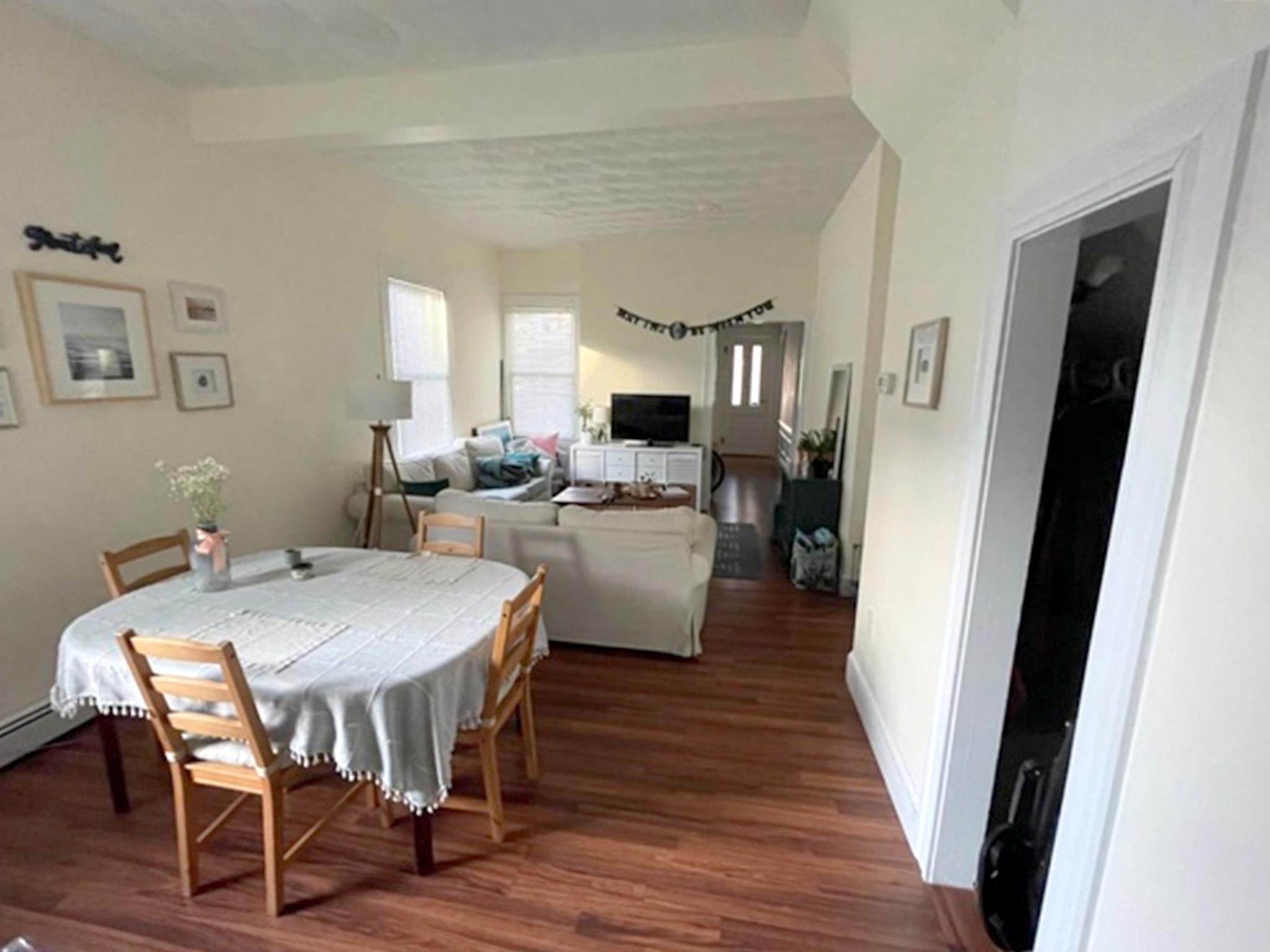 18 Grand View Ave, Union Square