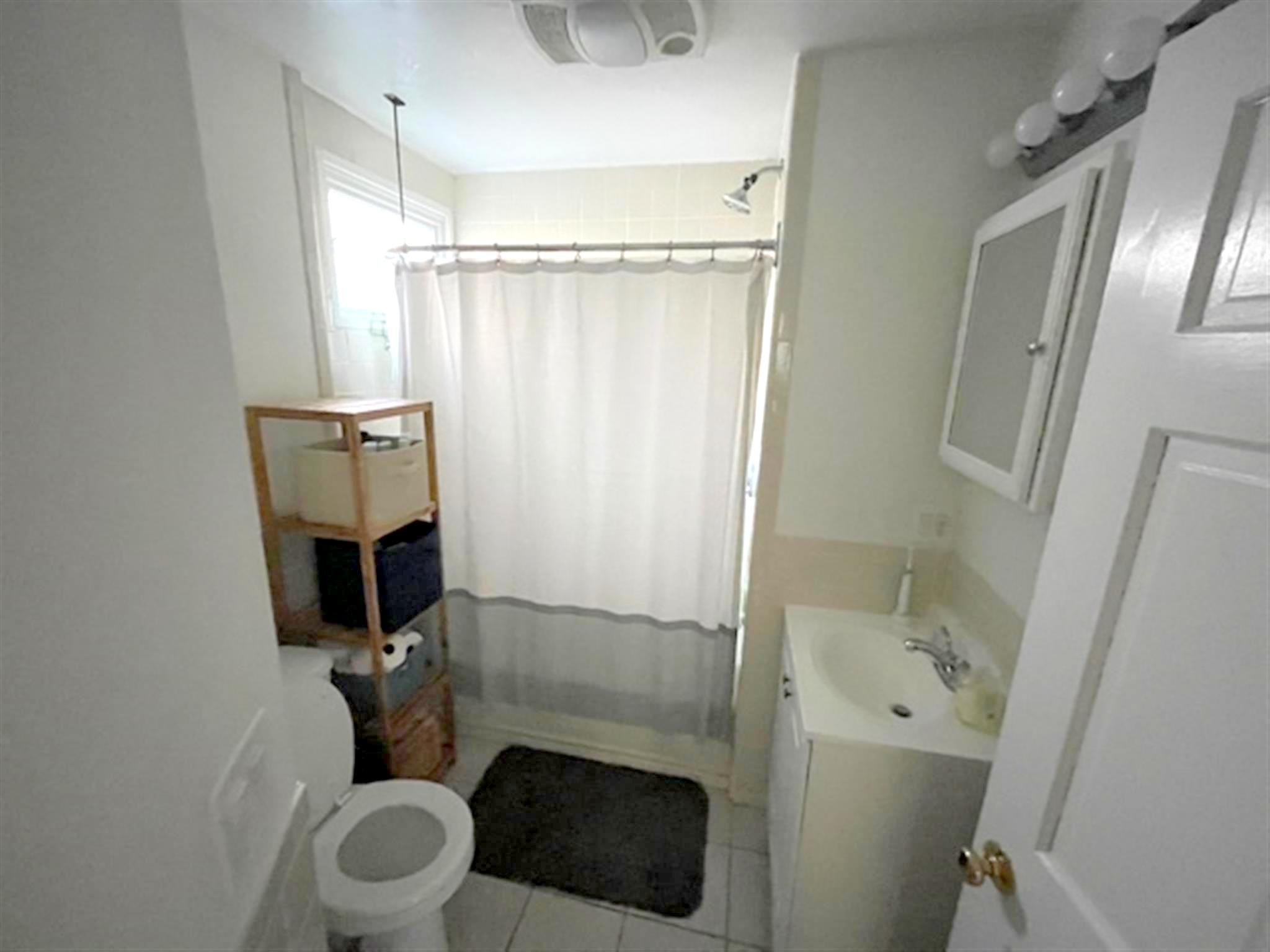 18 Grand View Ave, Union Square