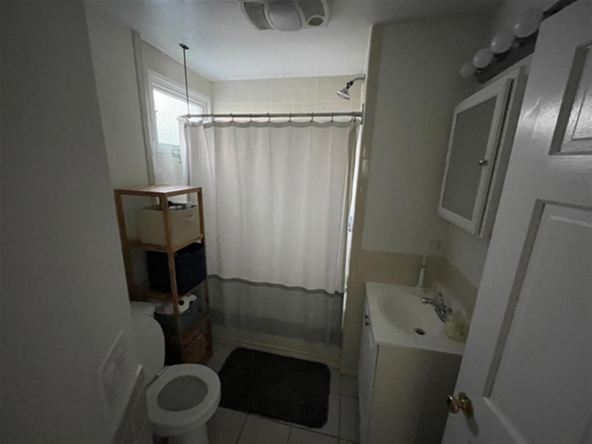 18 Grand View Ave, Prospect Hill