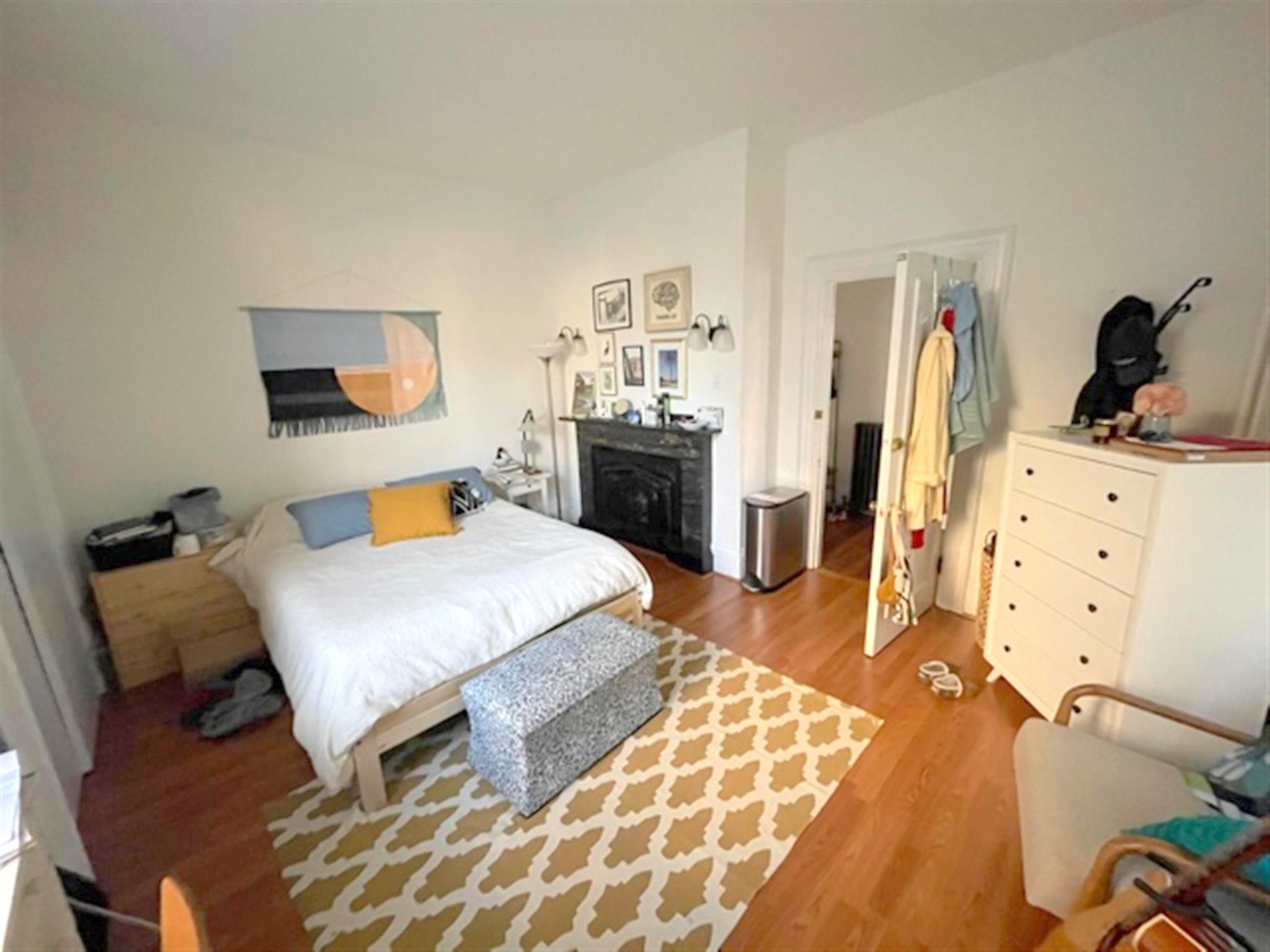 18 Grand View Ave, Union Square