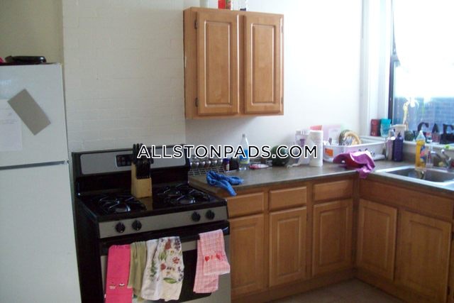 235.5 Harvard Ave, Allston