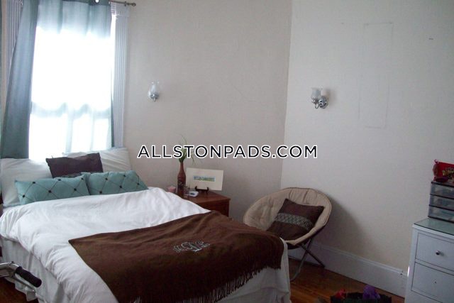 235.5 Harvard Ave, Allston