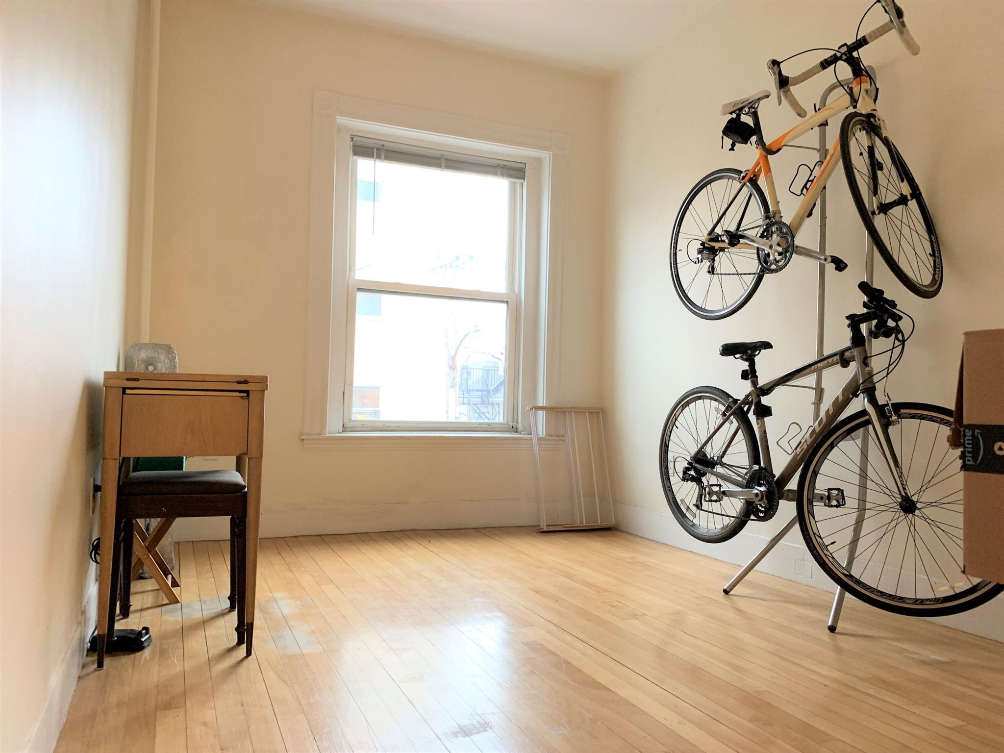 64 Vinal Ave, Union Square