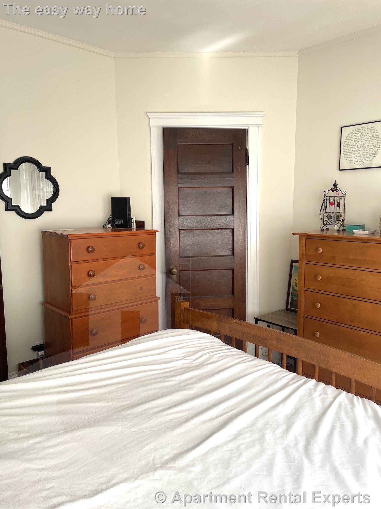 10 Dana, Harvard Square