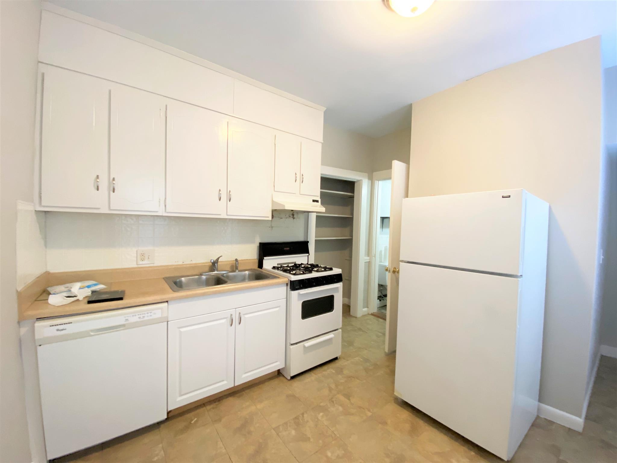 9 Elmer St, Central Square