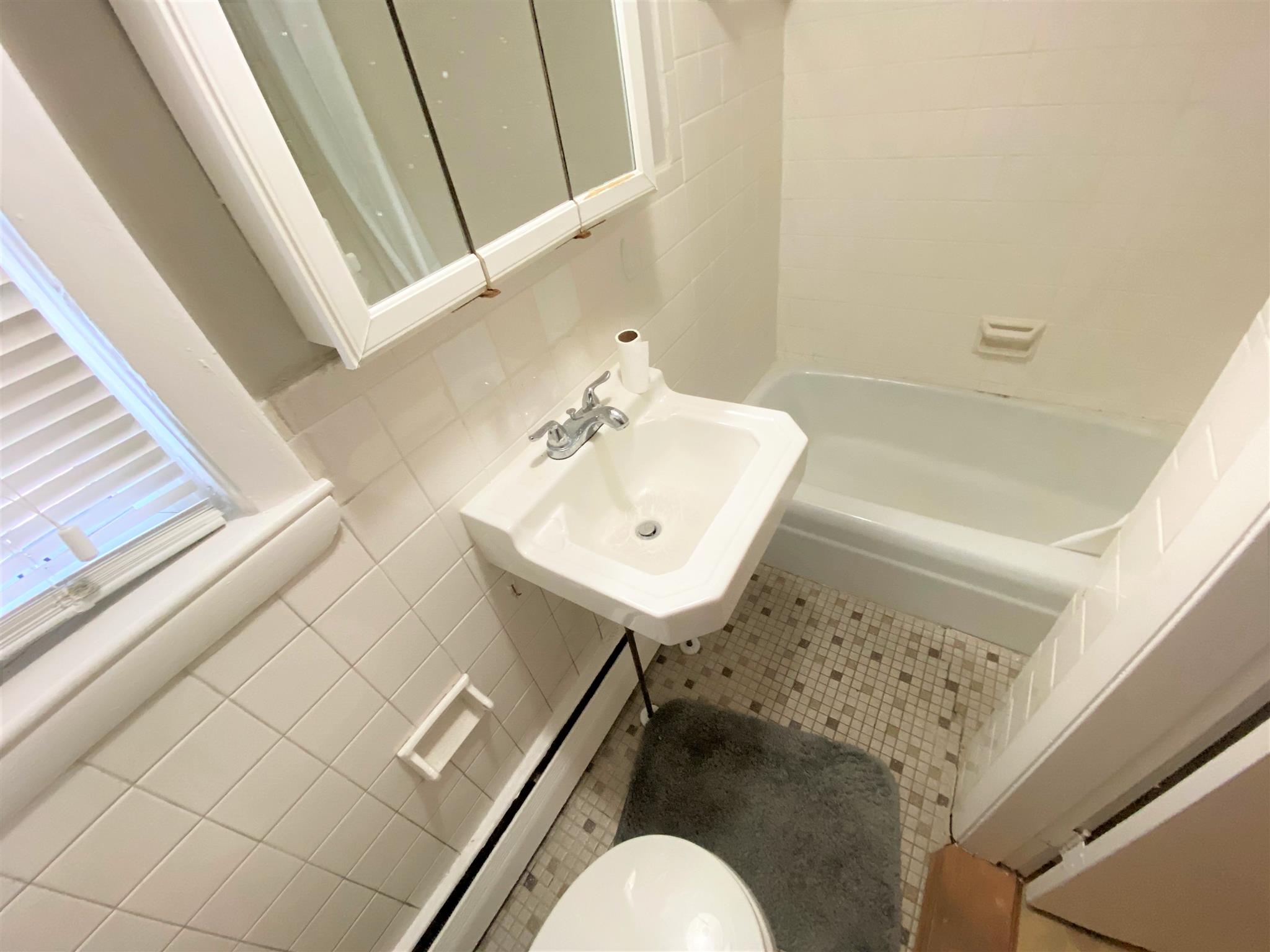 9 Elmer St, Central Square