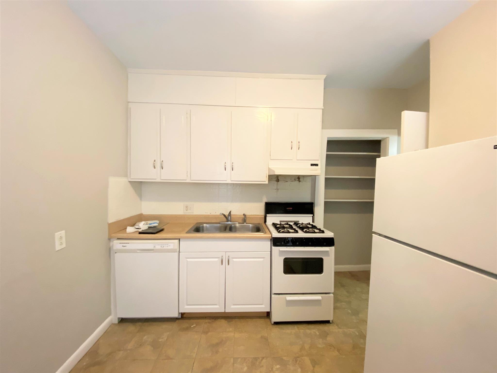 9 Elmer St, Central Square