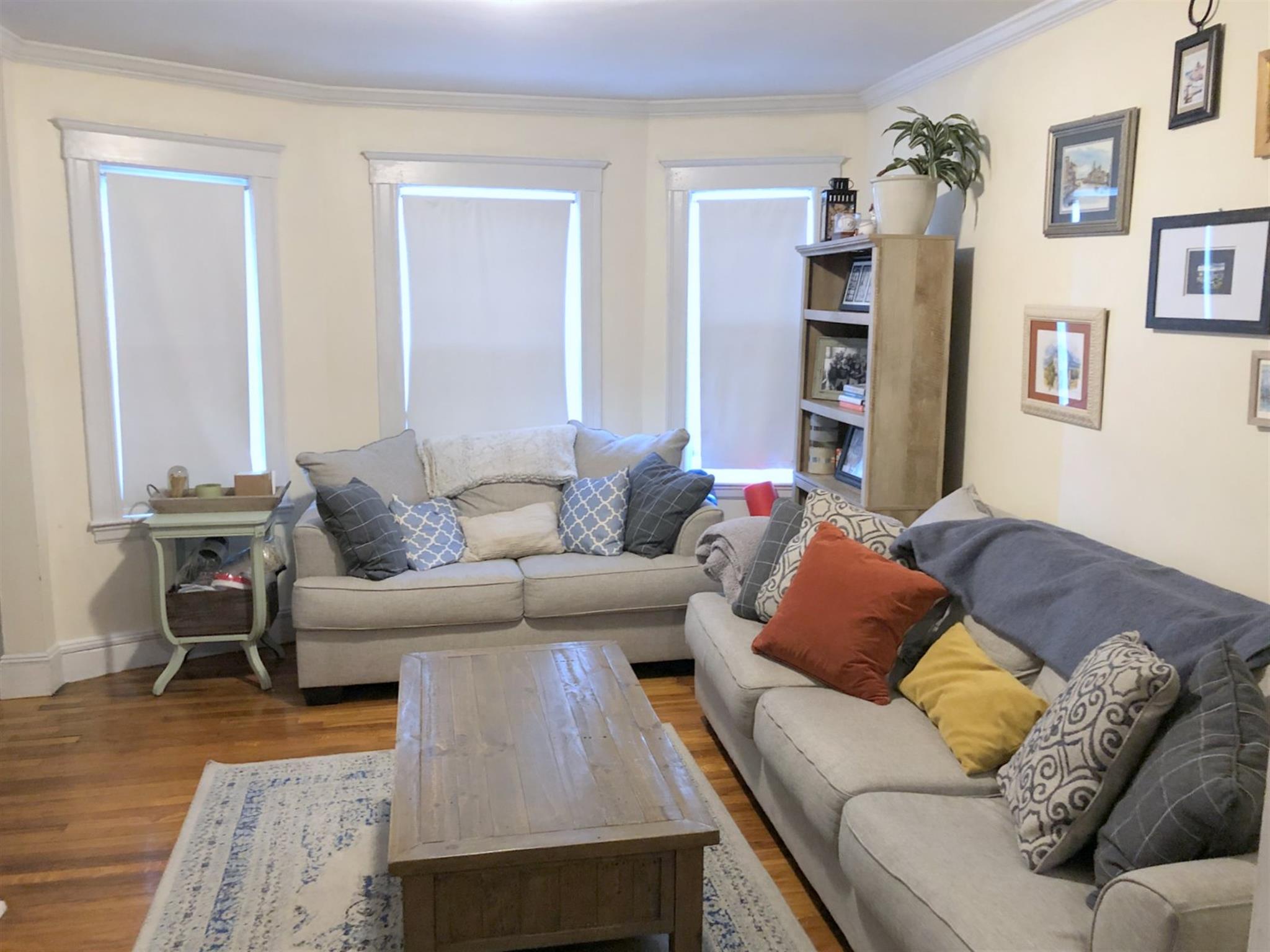 107 Perkins St, East Somerville