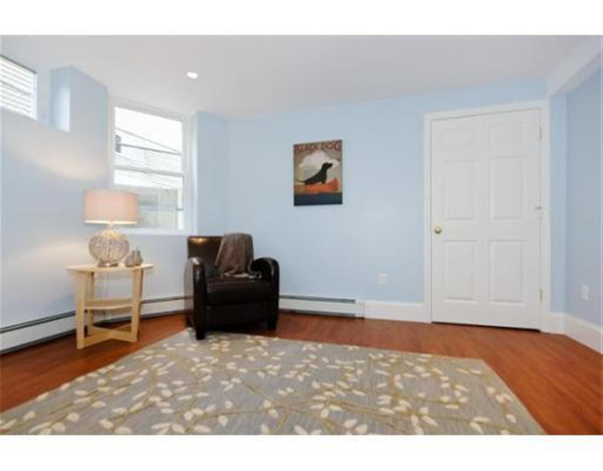 572 High St, Medford