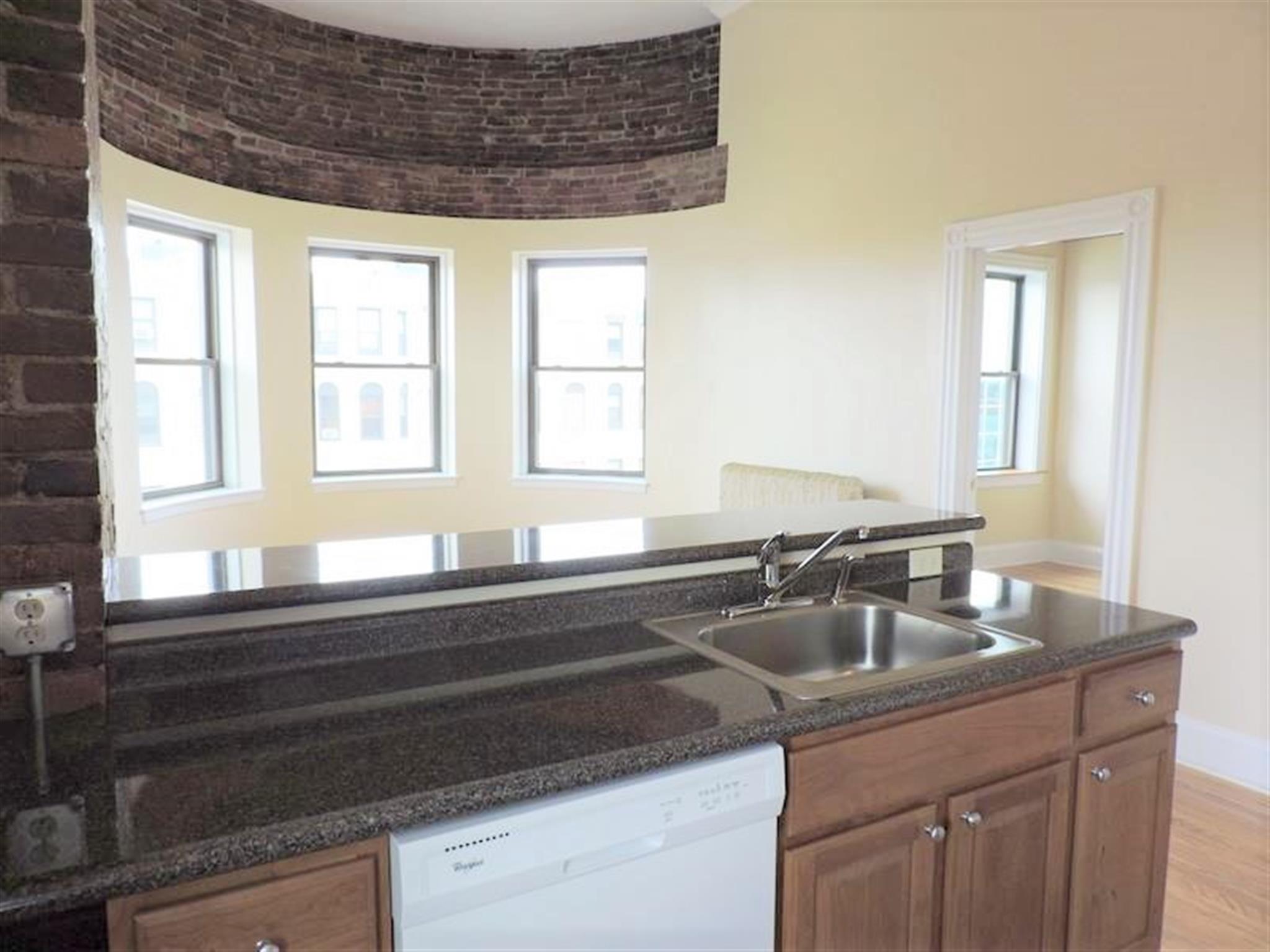 888 Massachusetts Ave, Central Square