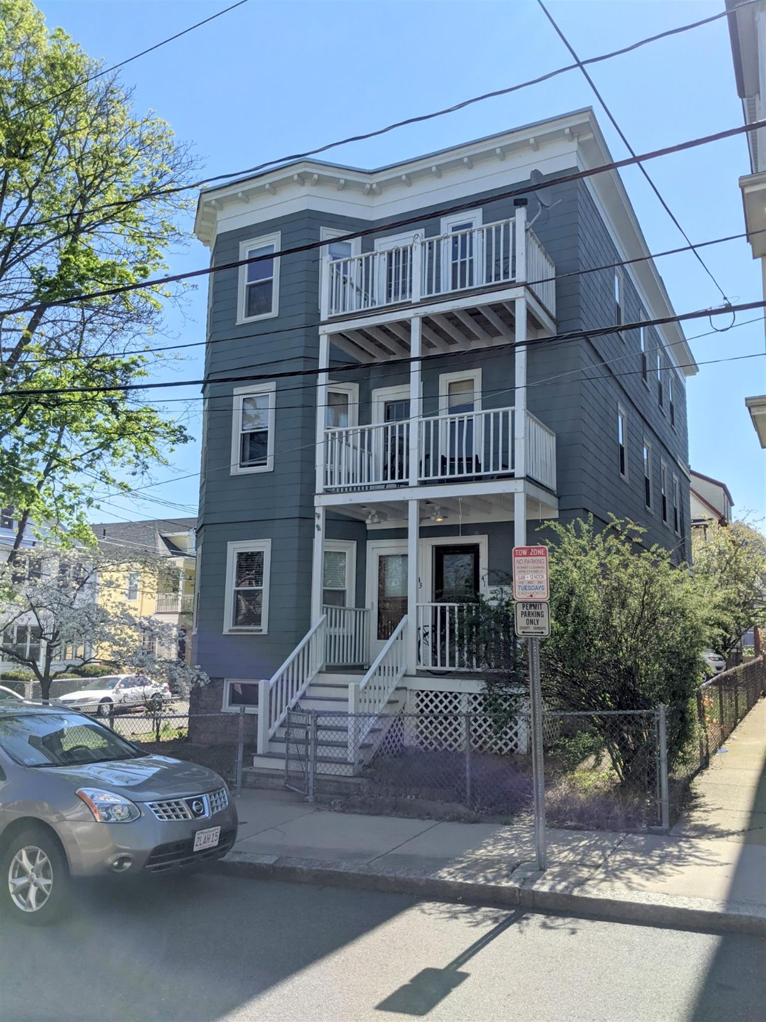 41 Belknap St, Teele Square