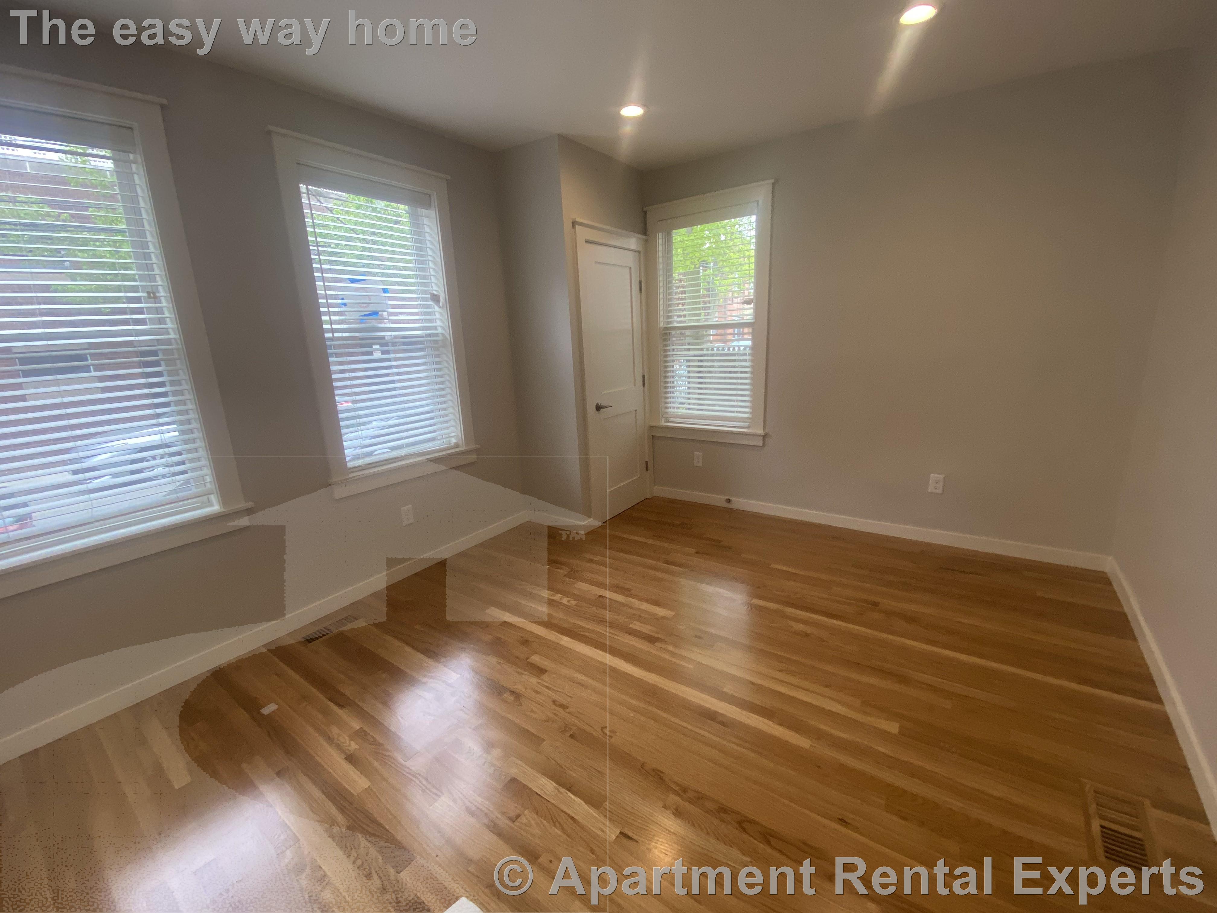 568 Green, Central Square