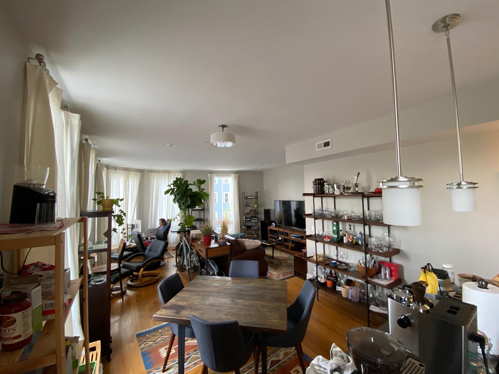 168 Hampshire St, Central Square