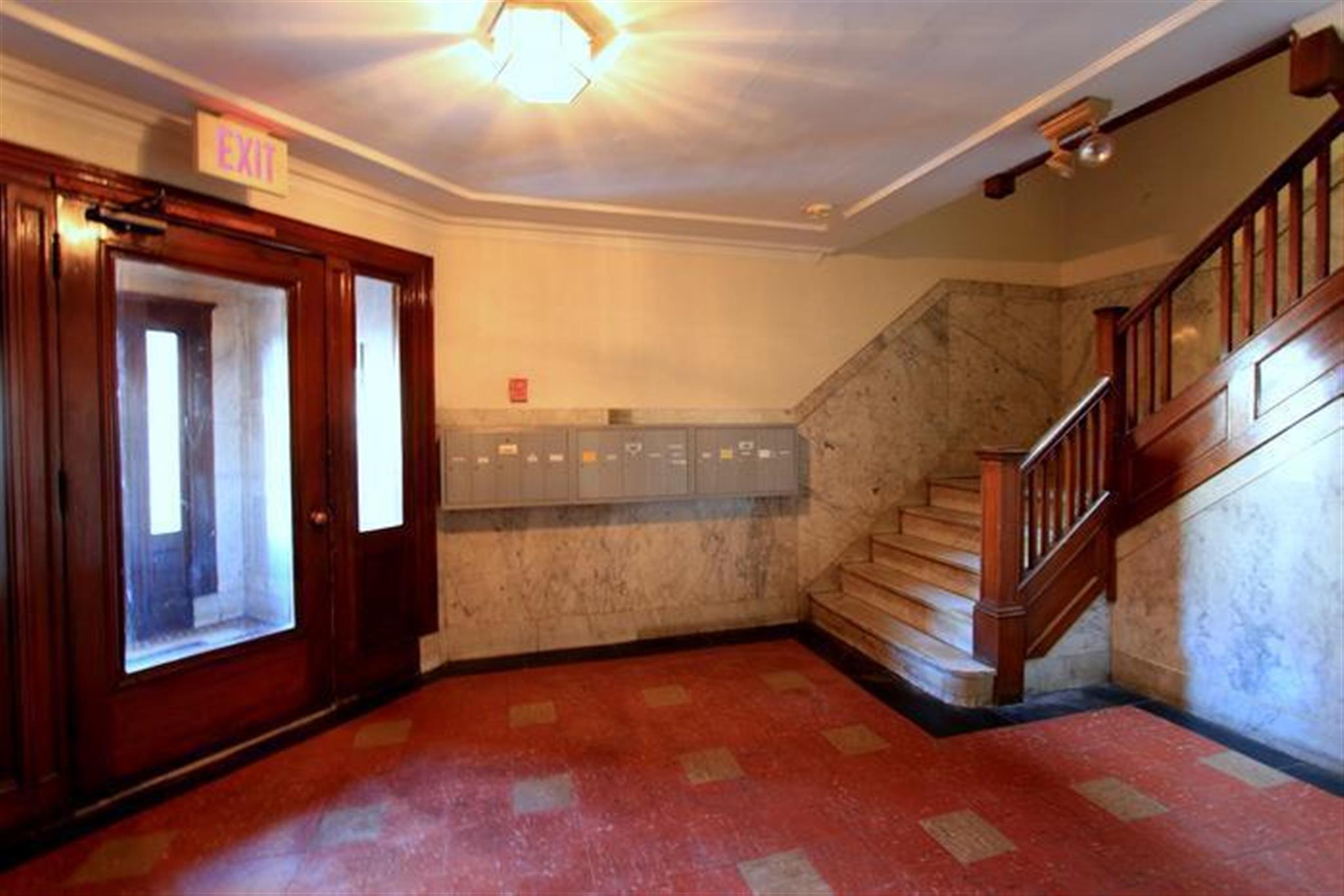 172 Maple St, Malden