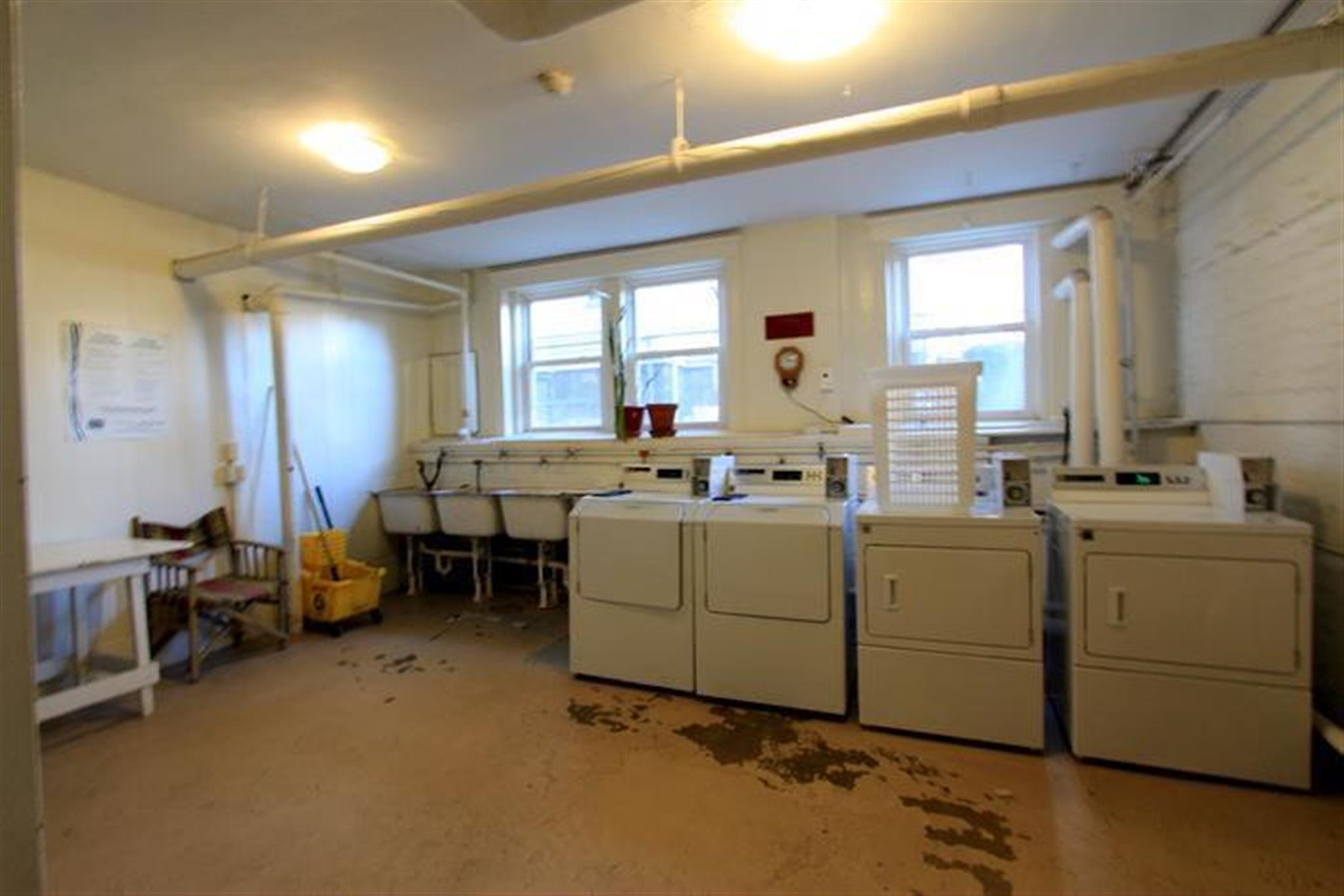 172 Maple St, Malden