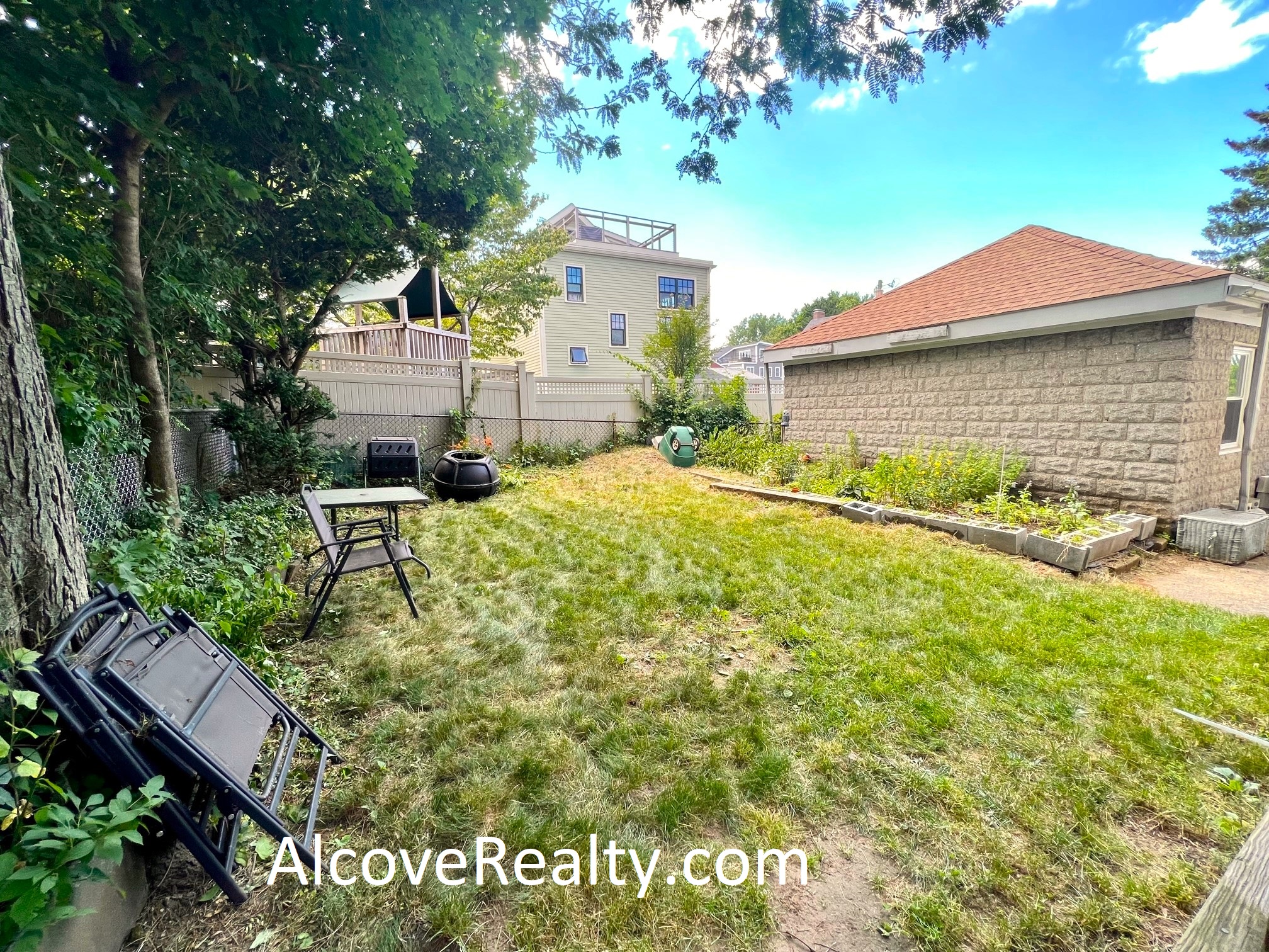 42 Alfred Rd, Arlington