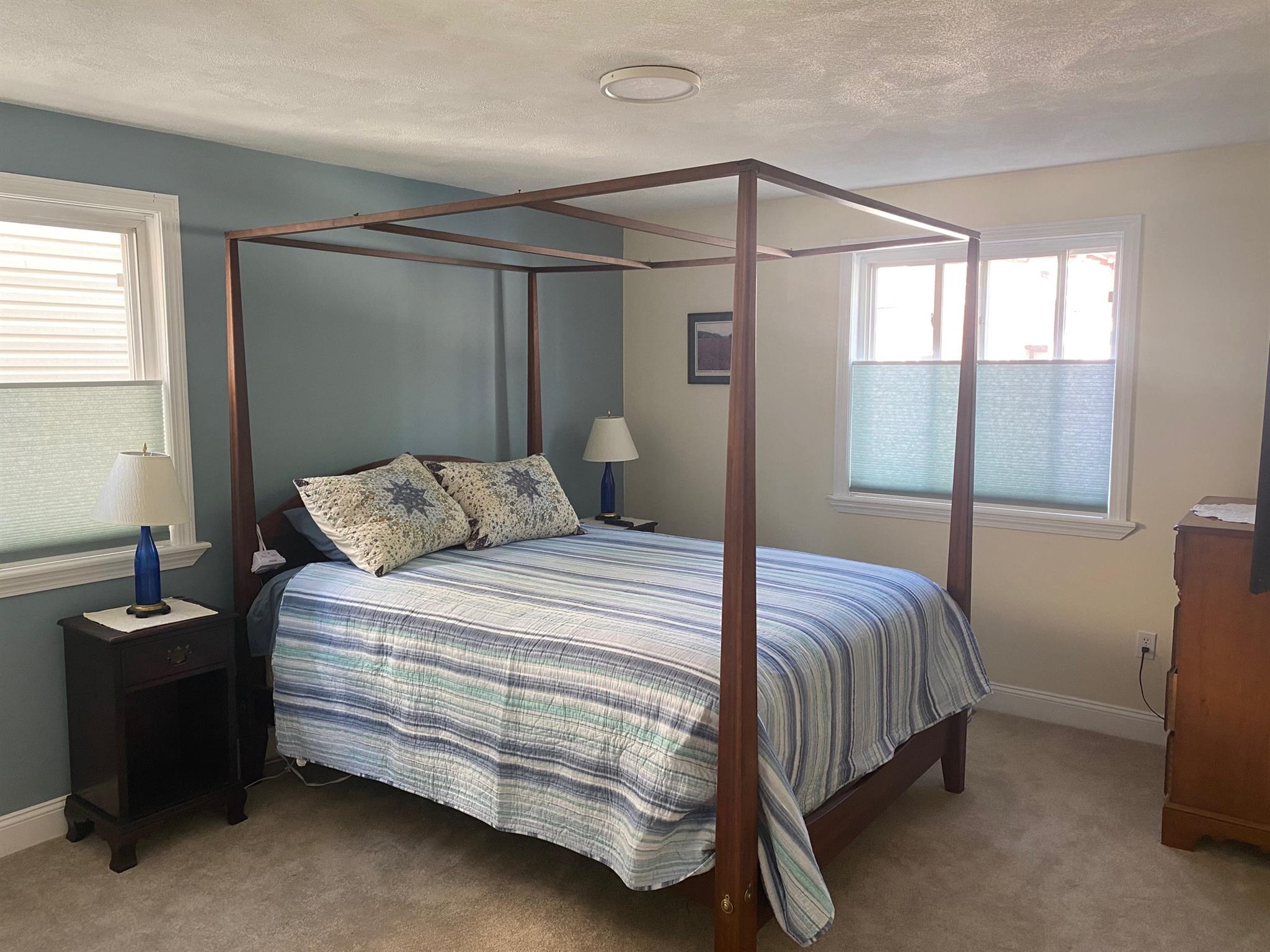 24 Glen St, East Somerville