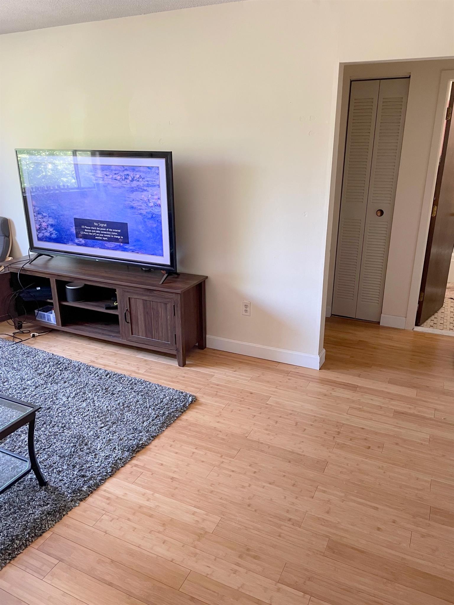 12 Cameron Ave, Davis Square