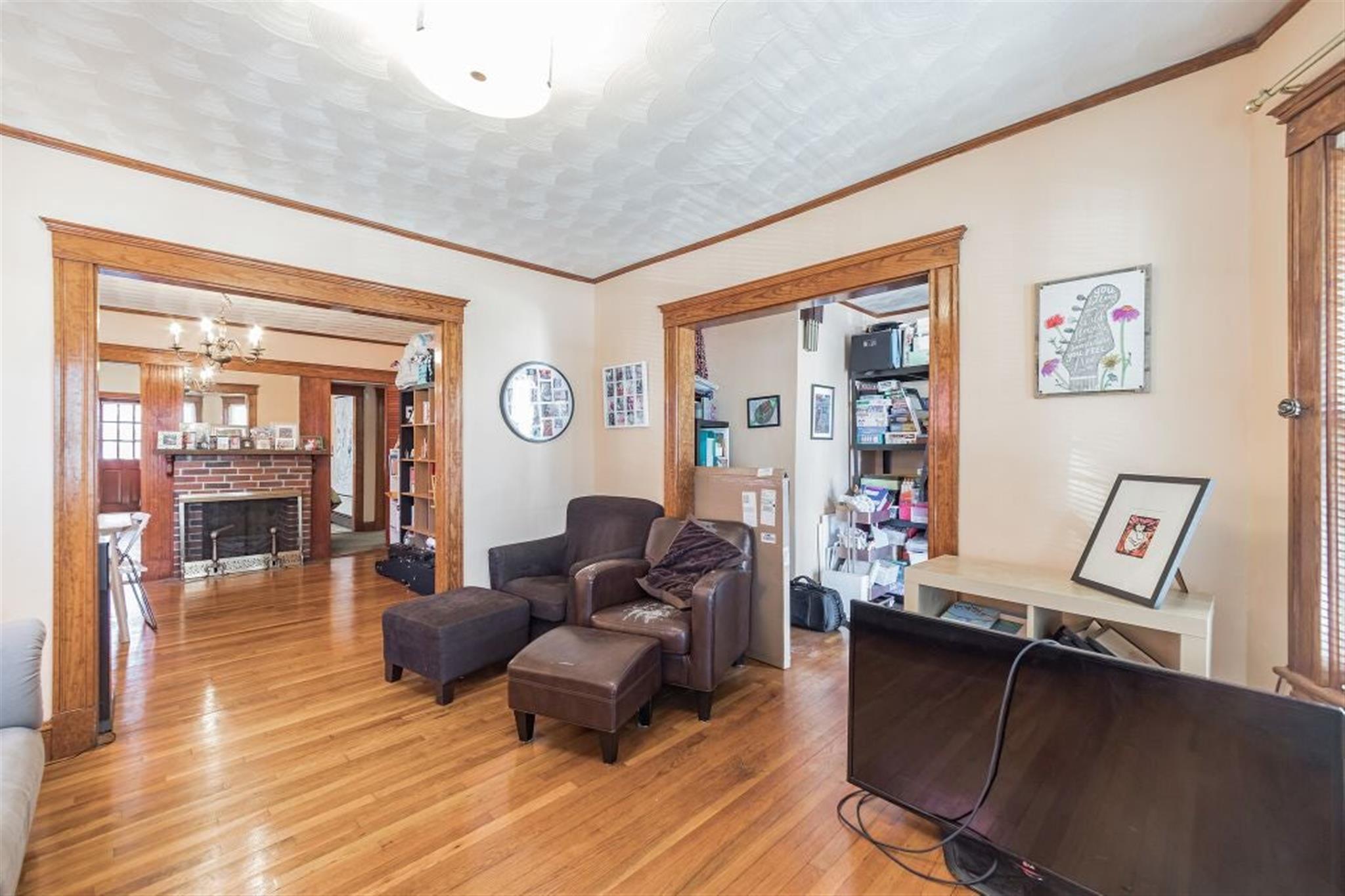 53 Sargent Ave, Gilman Square