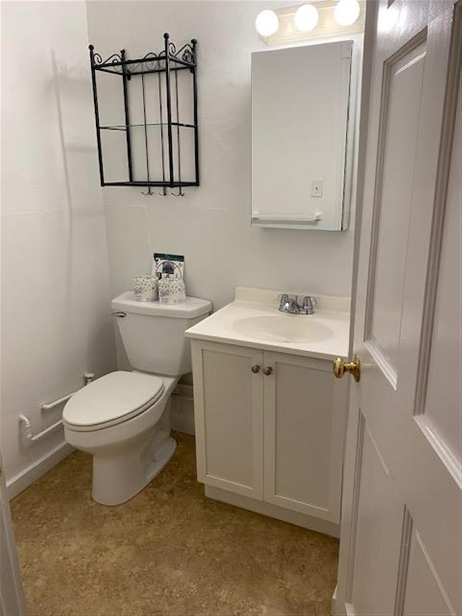 884 Mass Ave, Central Square