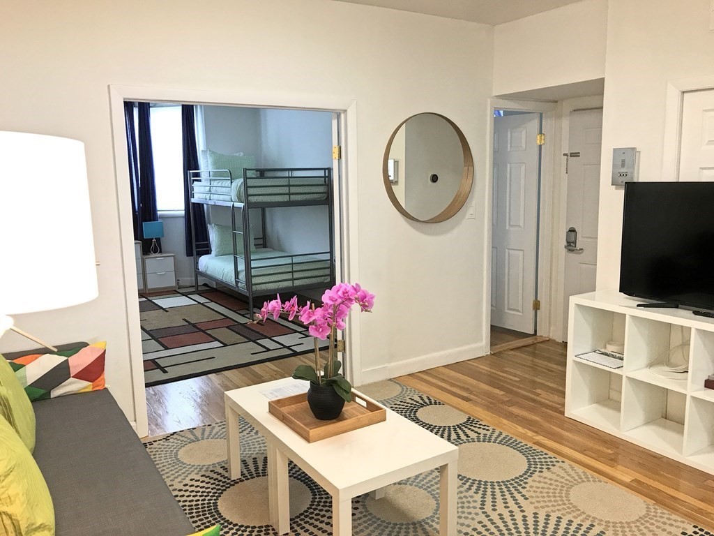 287 Dorchester St, South Boston