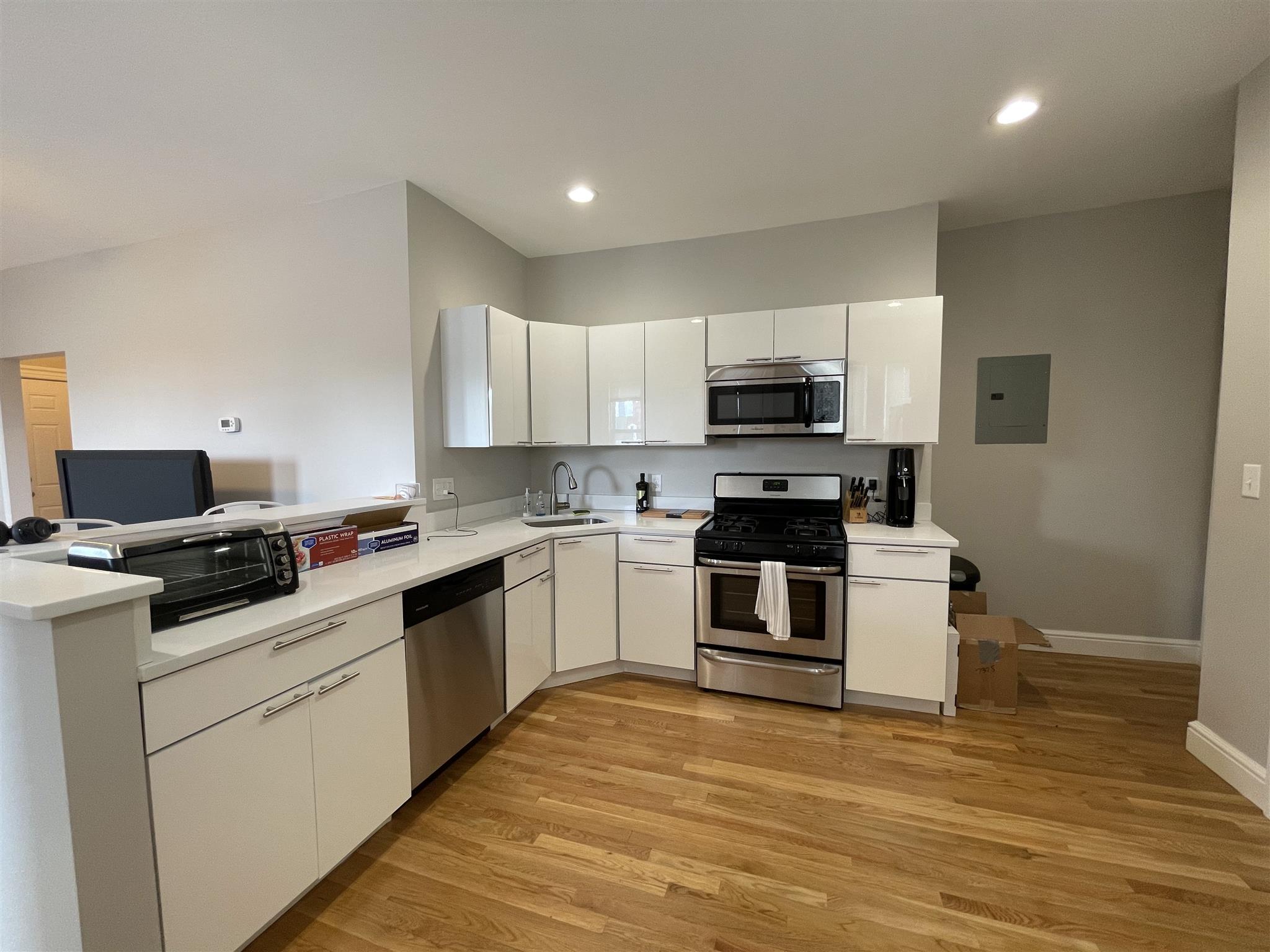 167 Hampshire St, Central Square