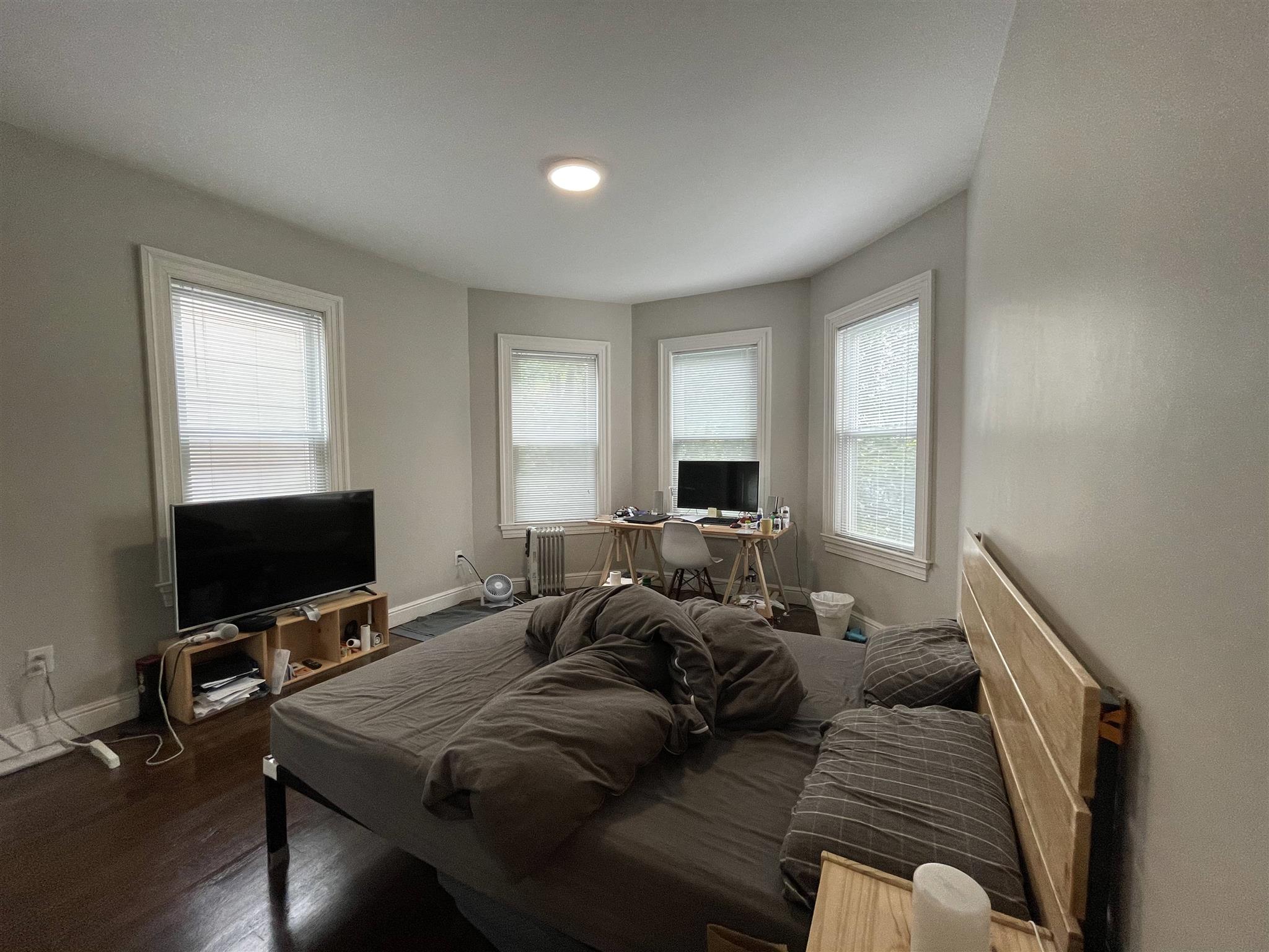 167 Hampshire St, Central Square