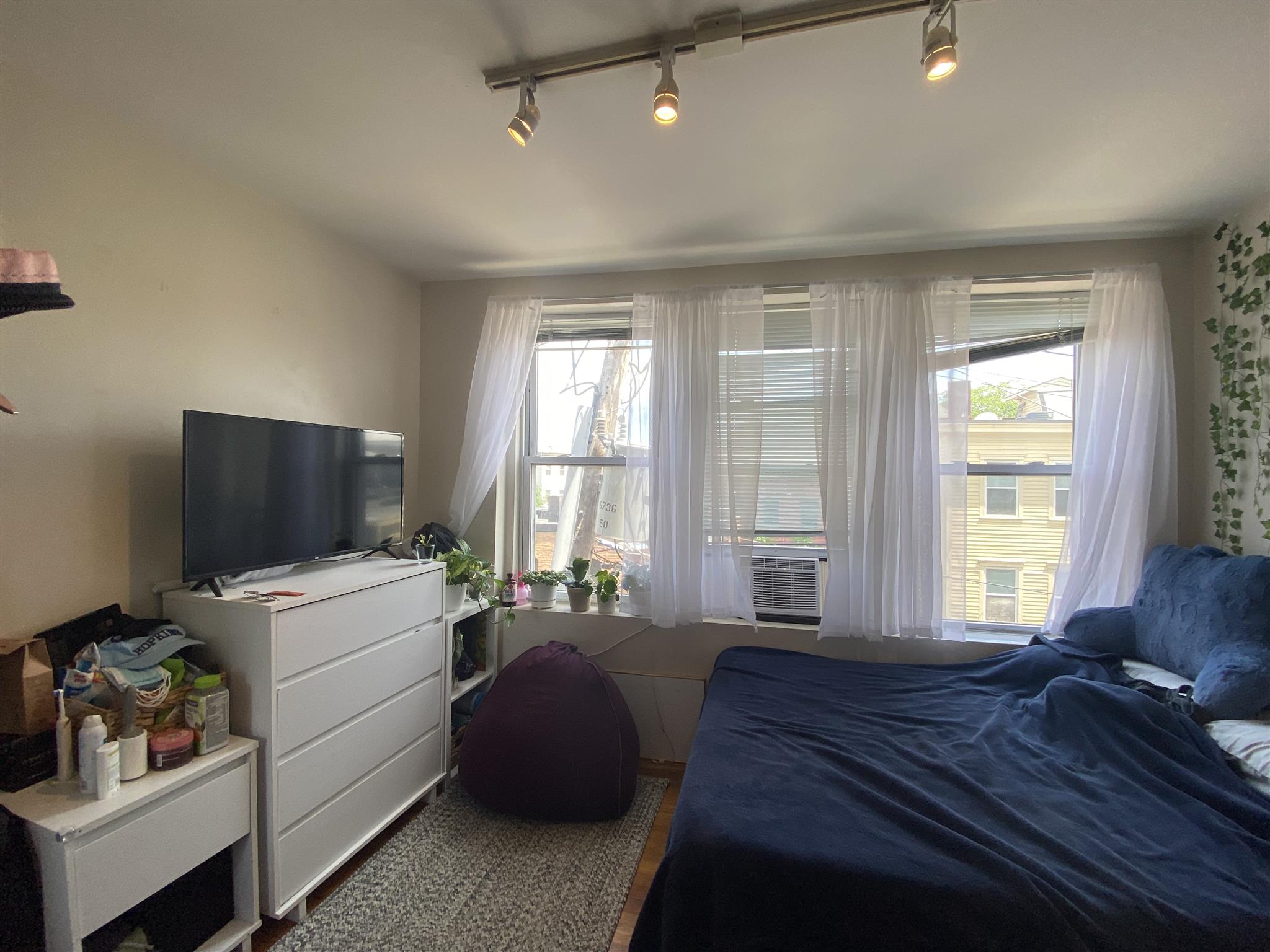 54 Kelly Rd, Central Square