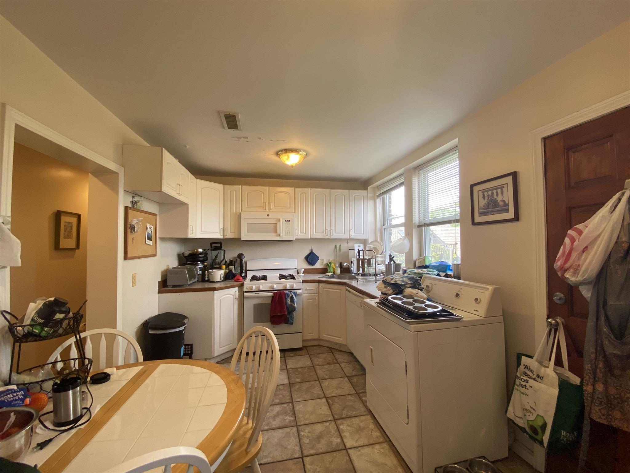 54 Kelly Rd, Central Square