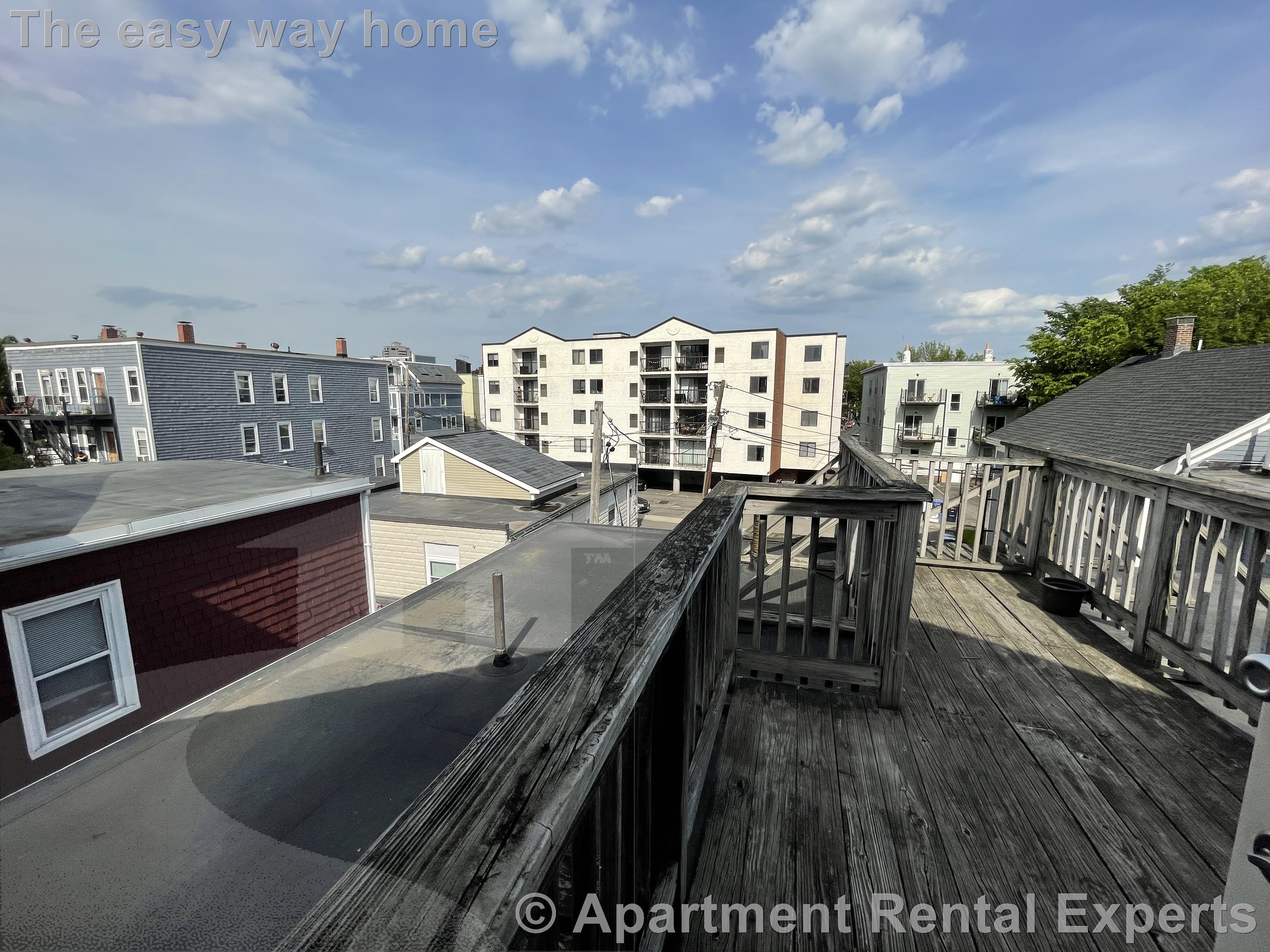 220 Banks St, Harvard Square