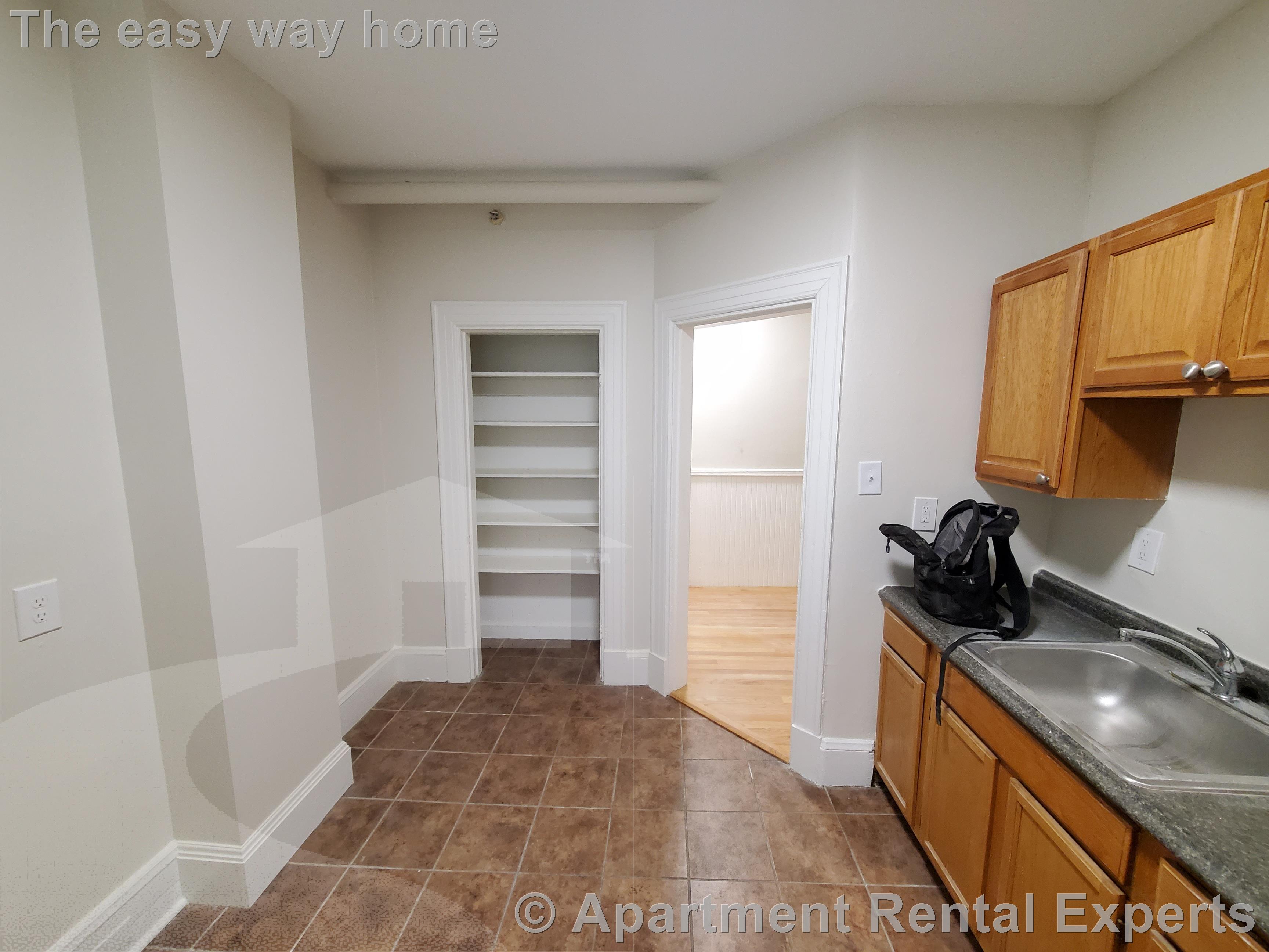 1010 Massachusetts Ave, Harvard Square