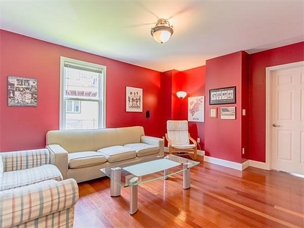 288 Bowen St, South Boston