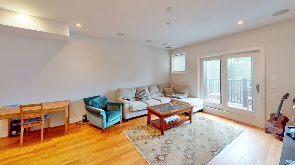 288 C St, South Boston