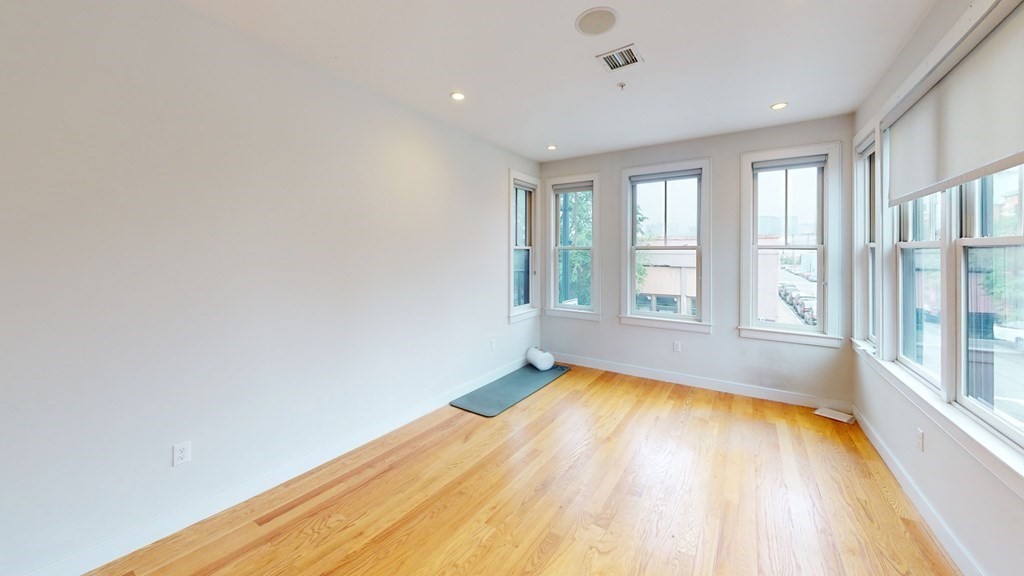 288 C St, South Boston