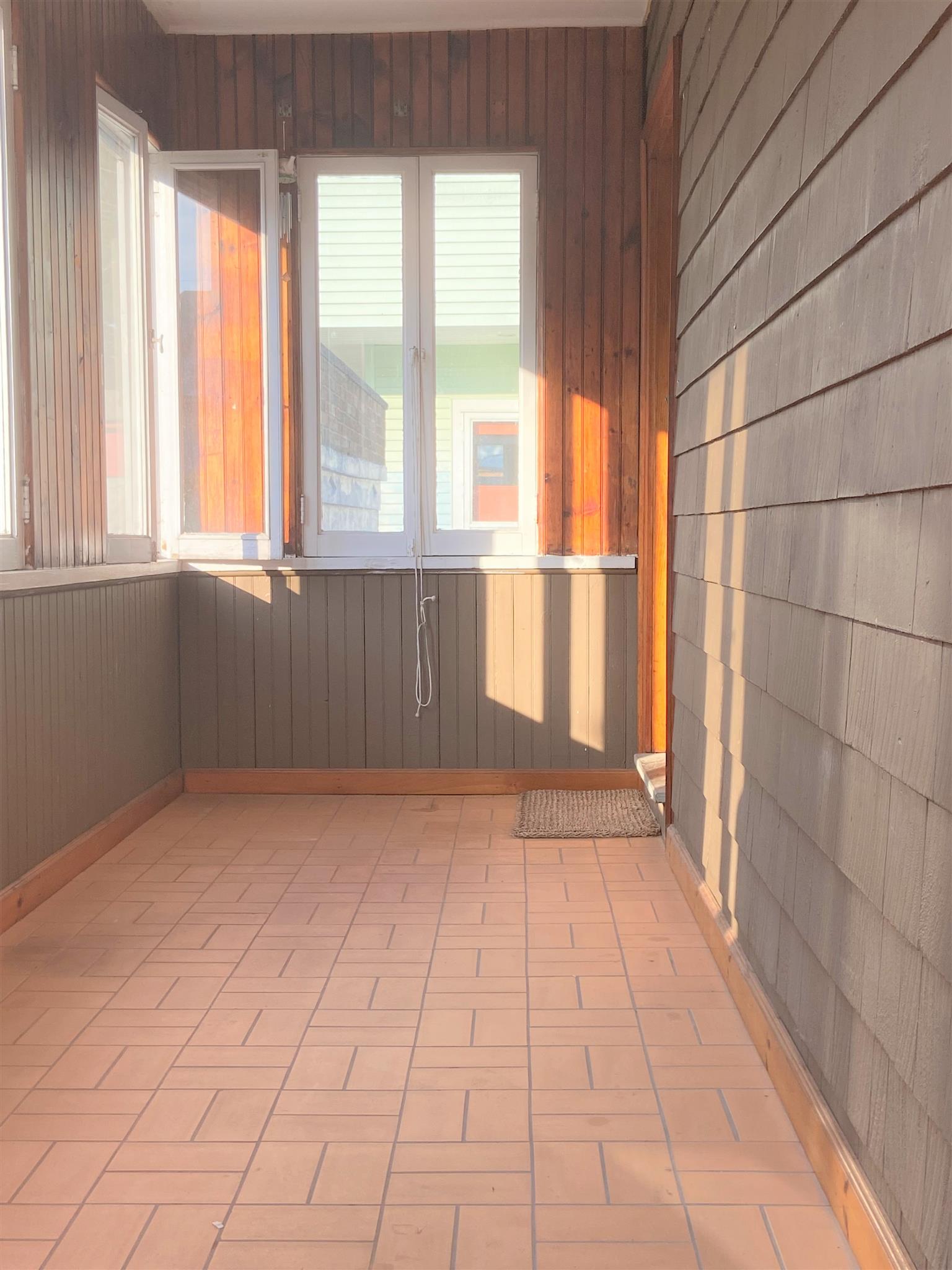 15 Clayton Ave, Medford