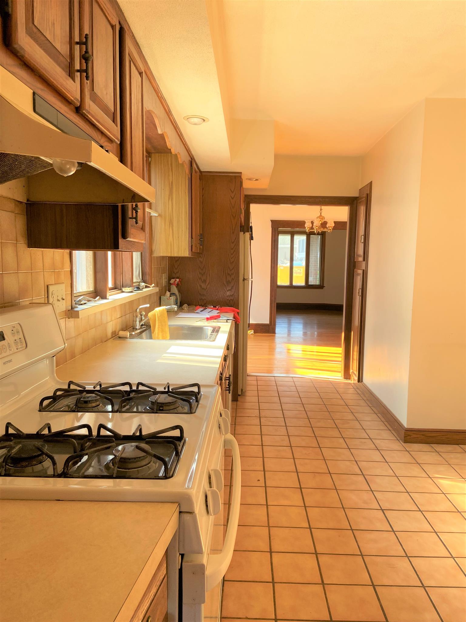 15 Clayton Ave, Medford