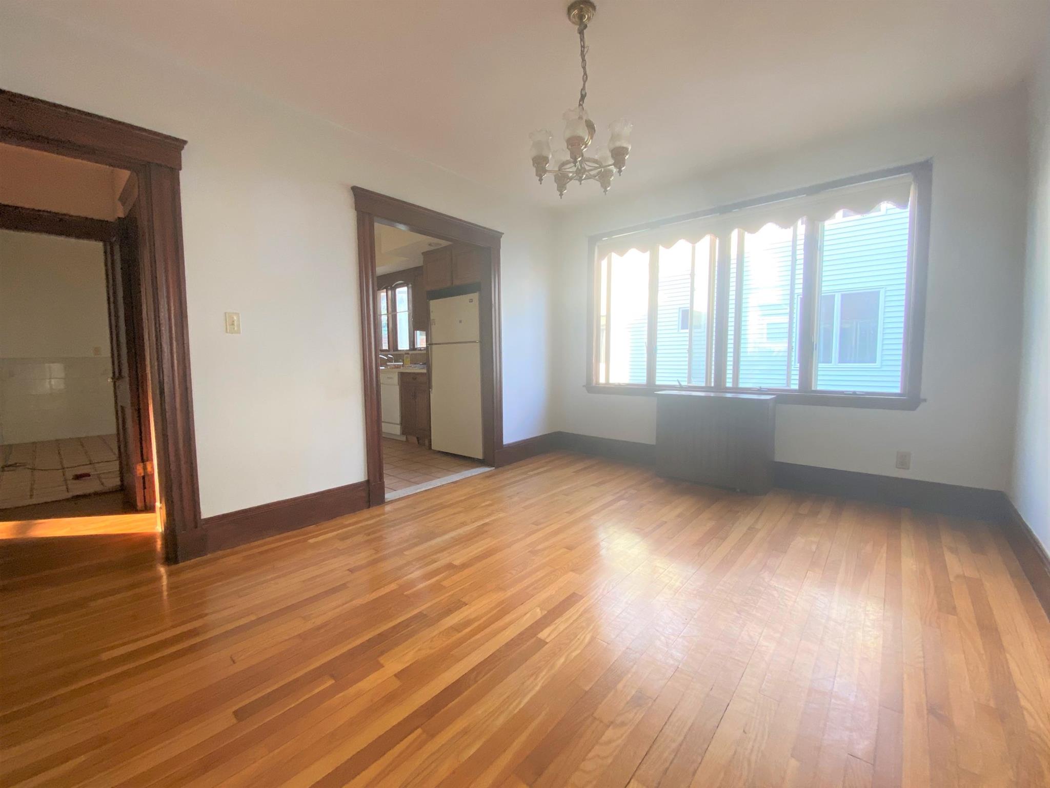 15 Clayton Ave, Medford