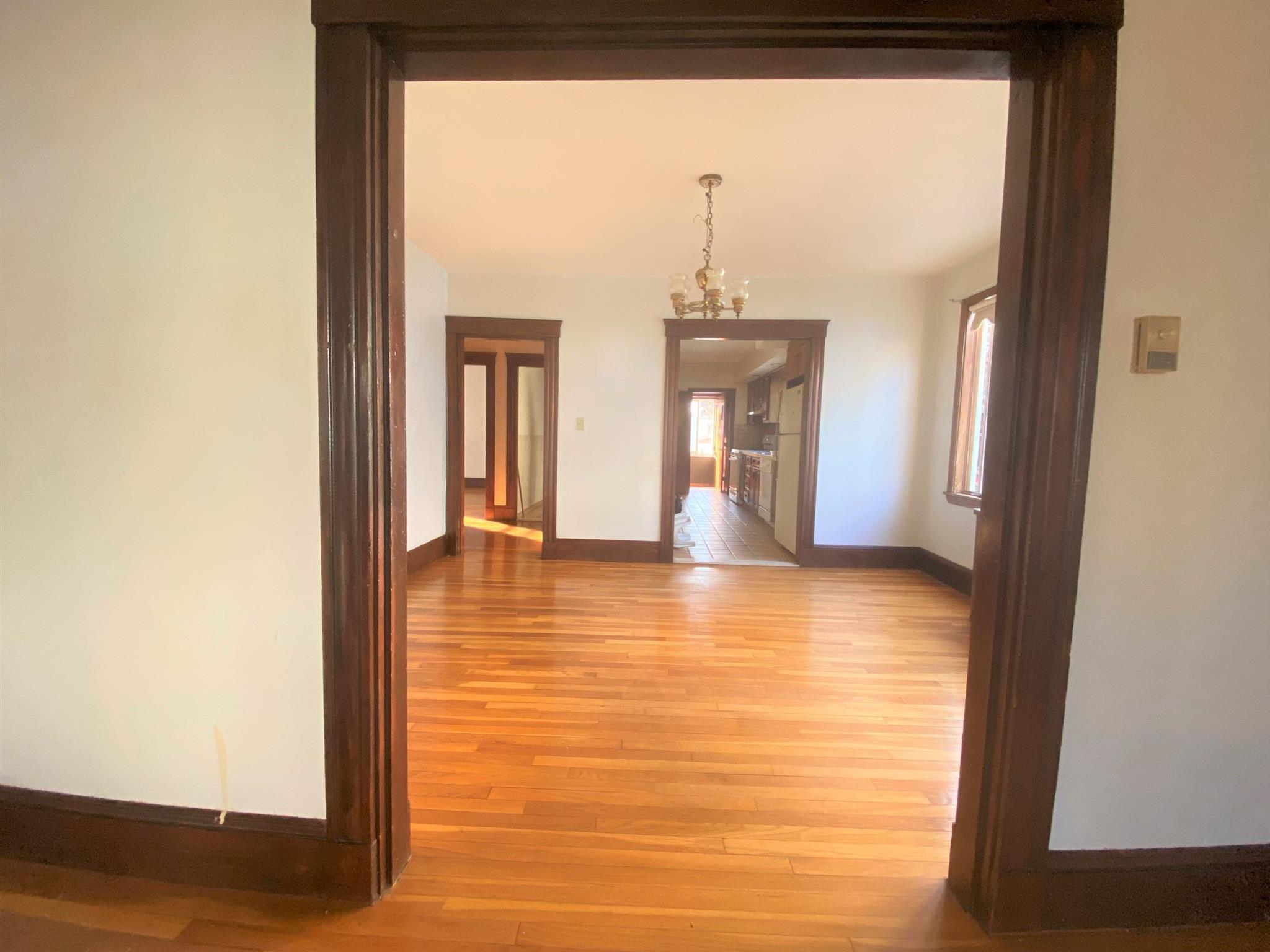 15 Clayton Ave, Medford