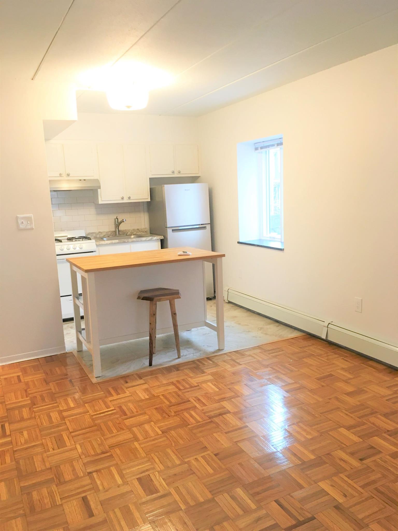 284 Harvard St, Mid Cambridge