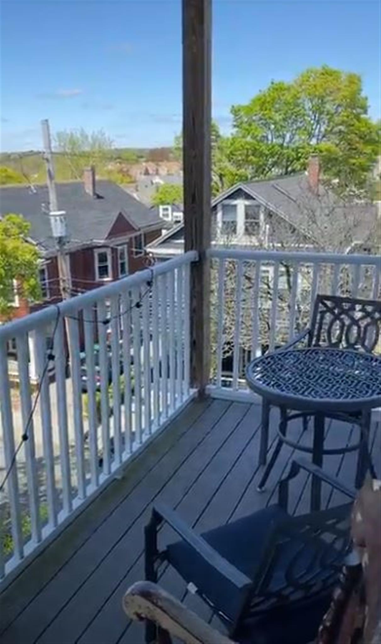 42 Belknap St, Davis Square