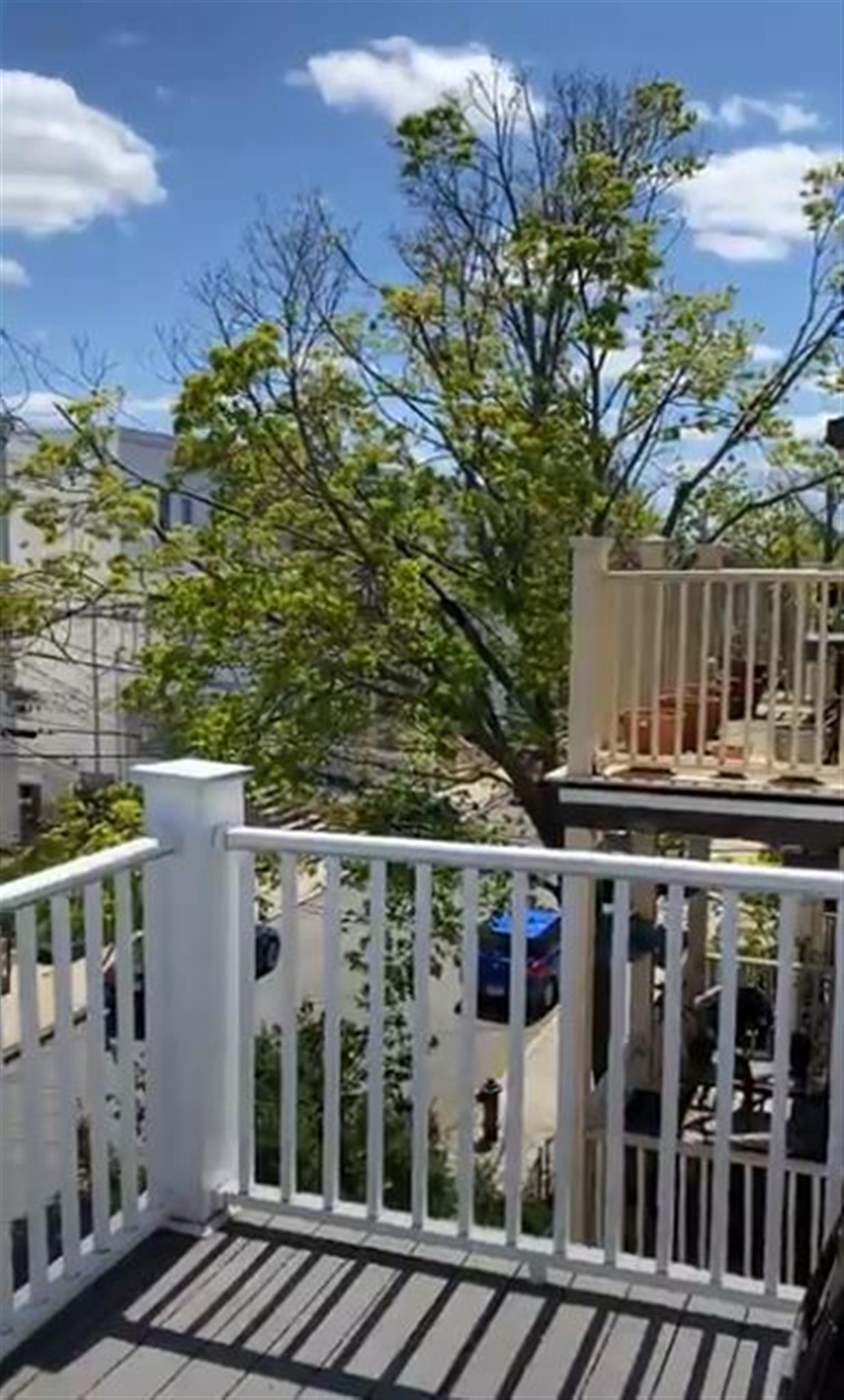 42 Belknap St, Davis Square