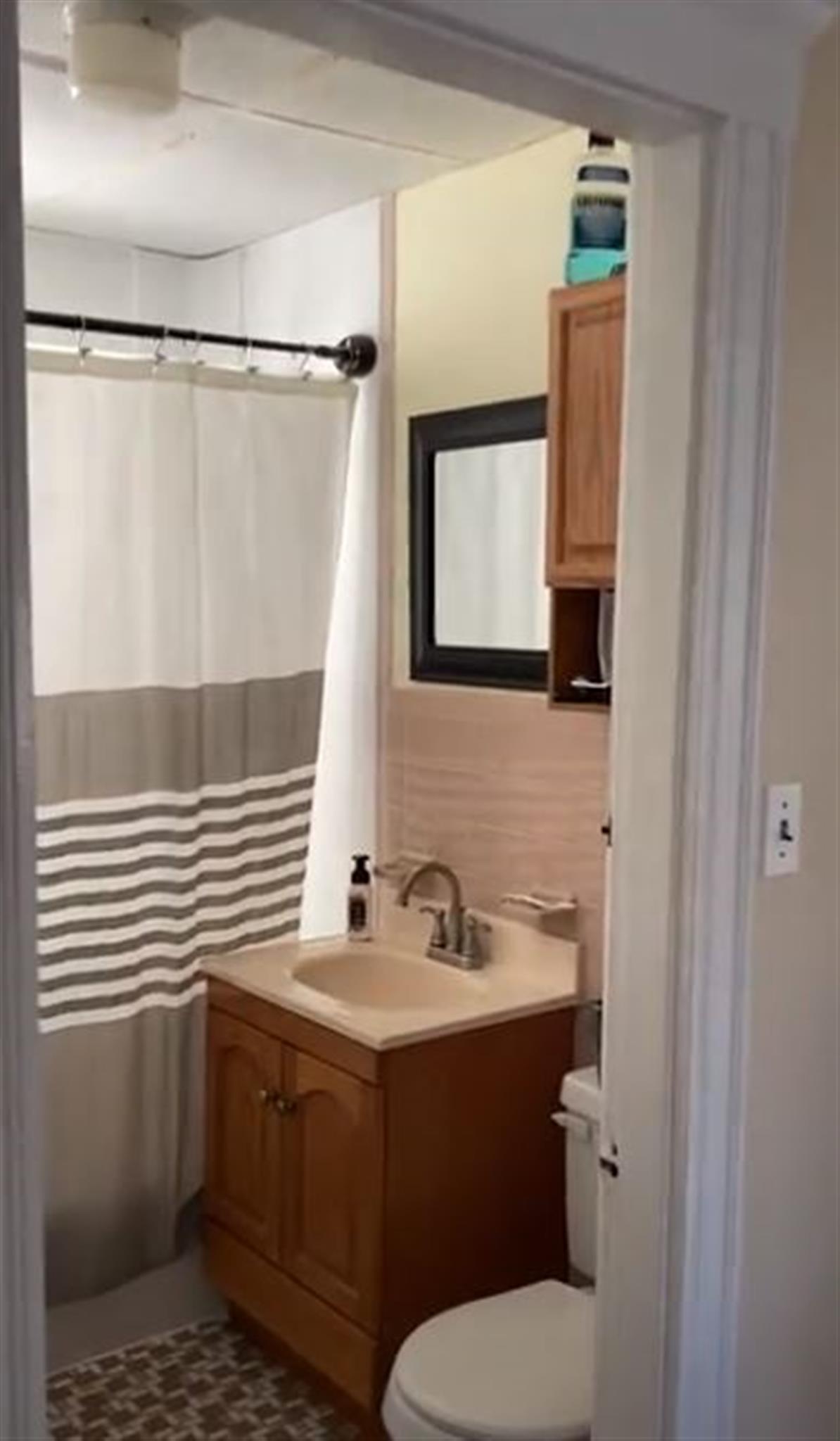 42 Belknap St, Davis Square