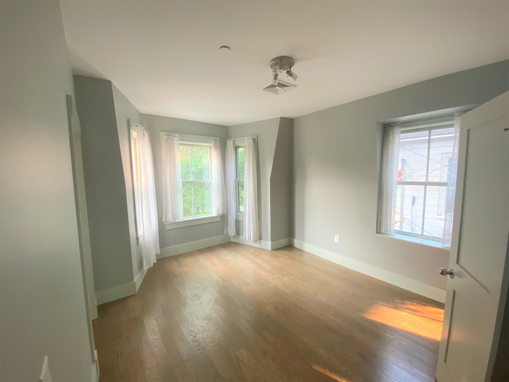 15 Boardman St, Central Square