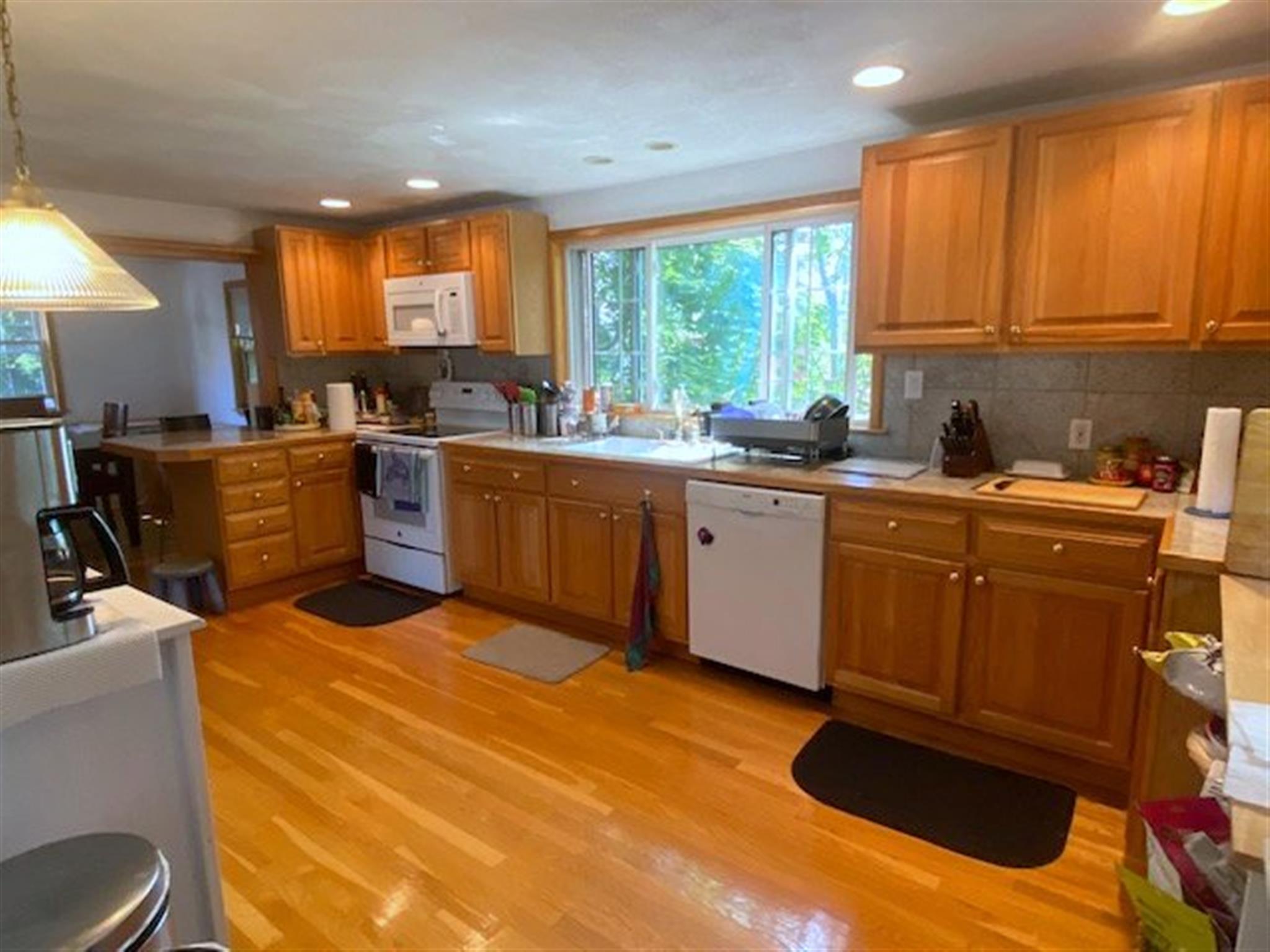 16 Summit Ave, Prospect Hill