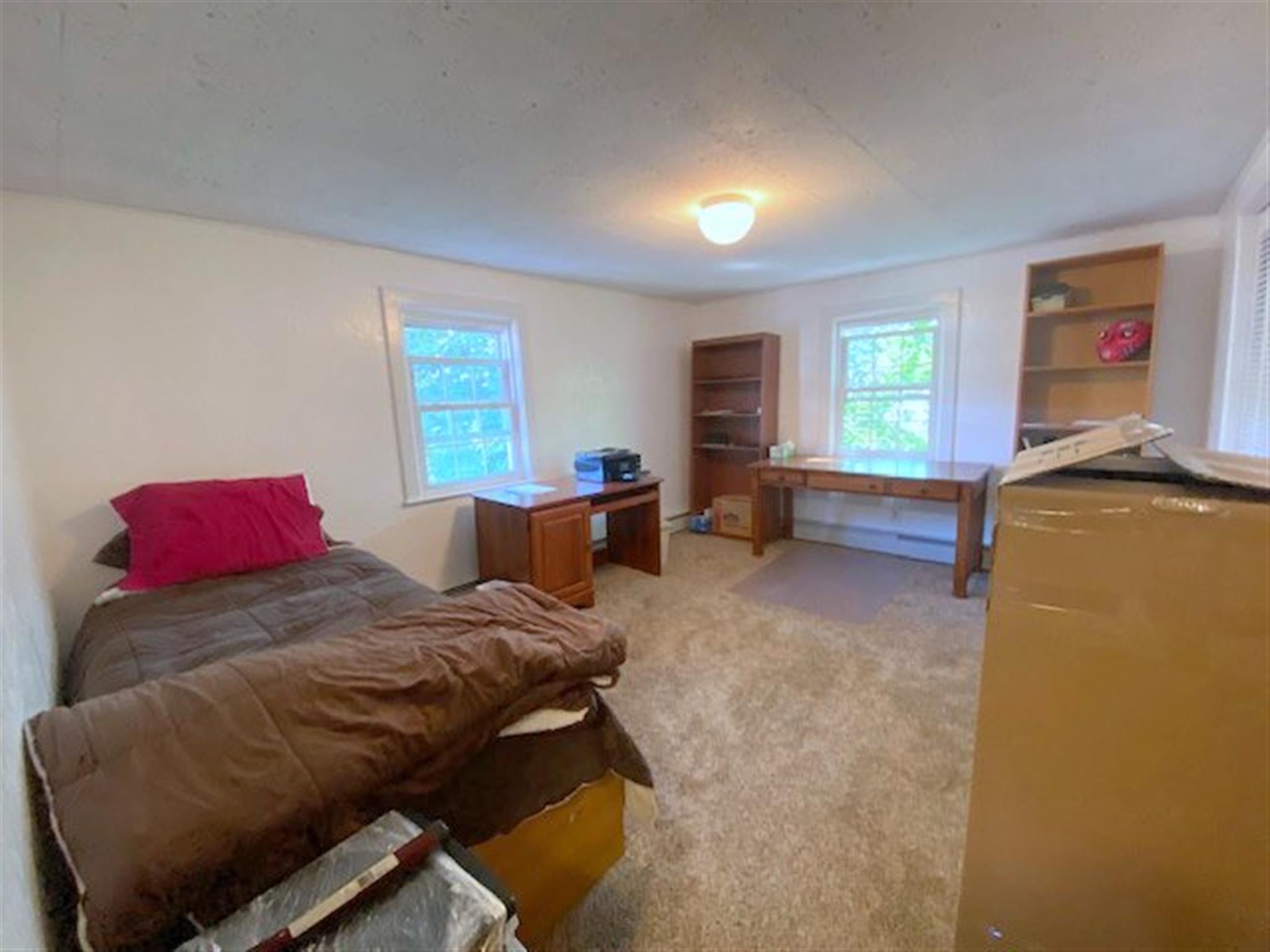 16 Summit Ave, Prospect Hill