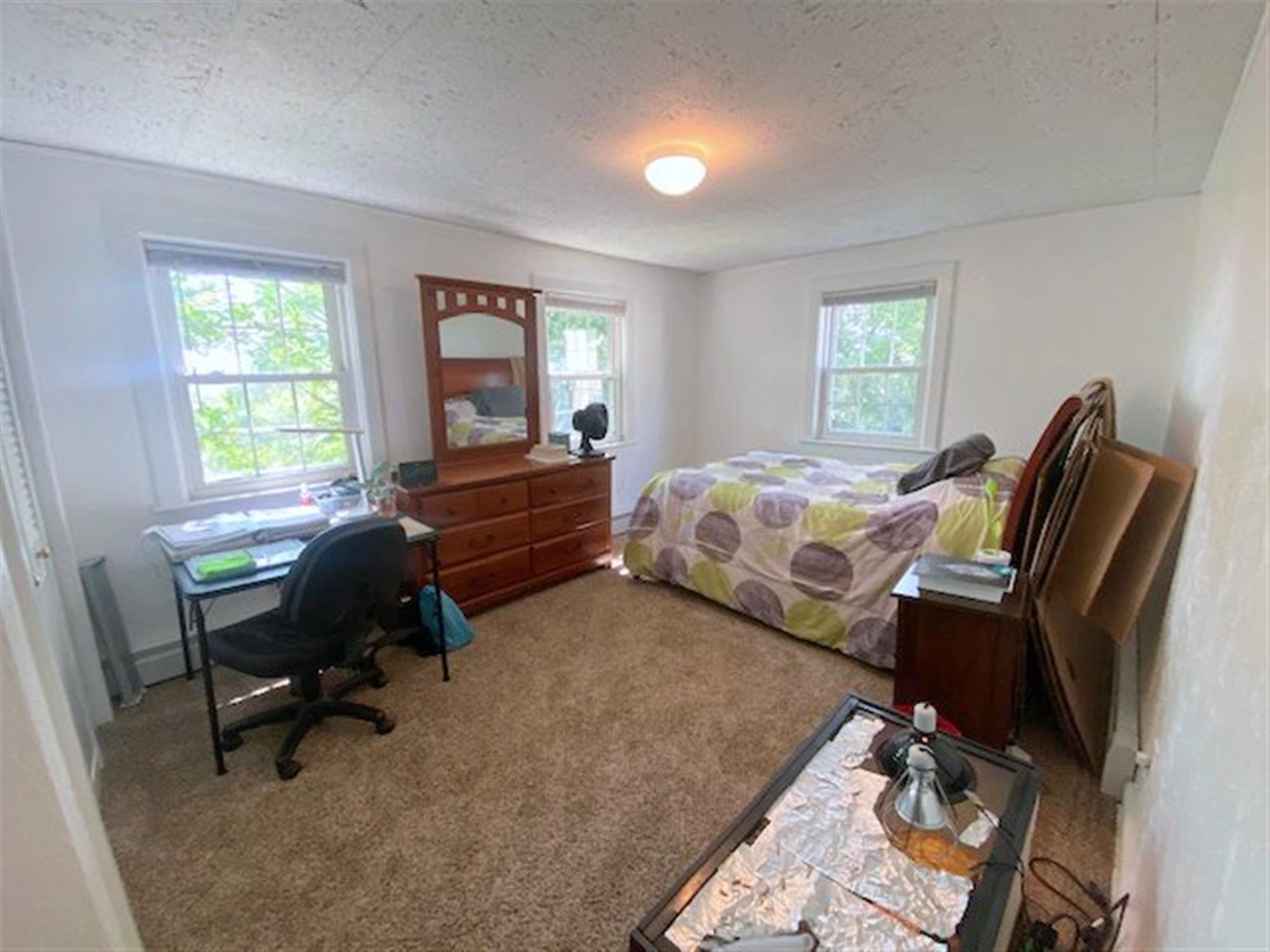 16 Summit Ave, Prospect Hill