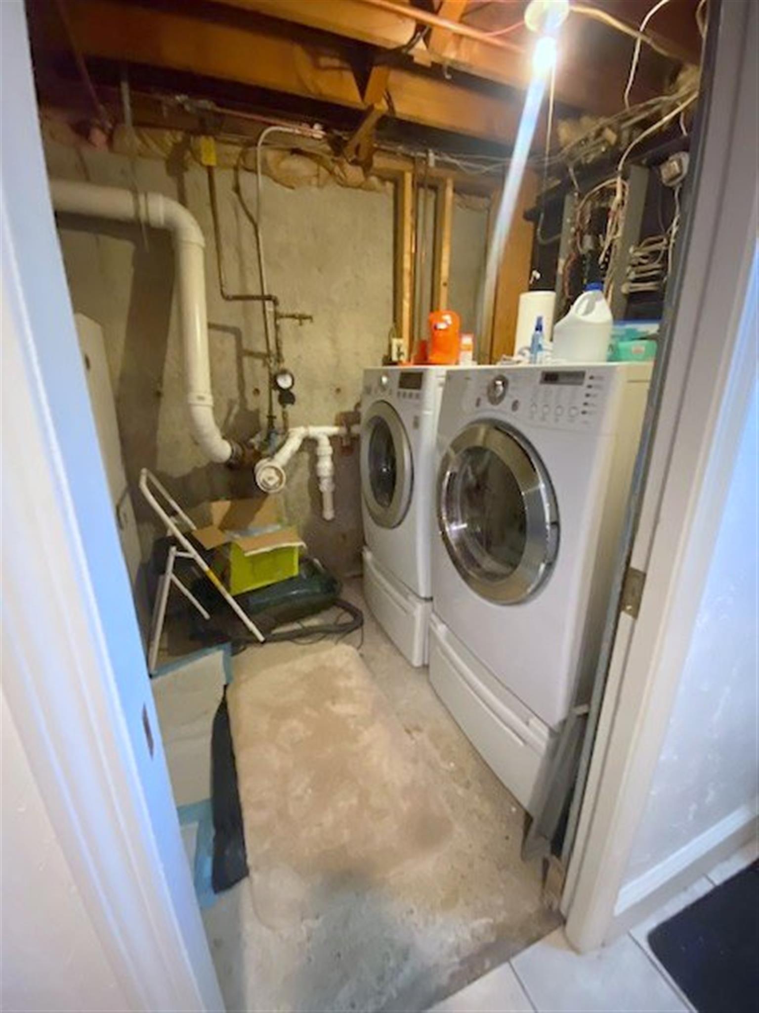 16 Summit Ave, Prospect Hill