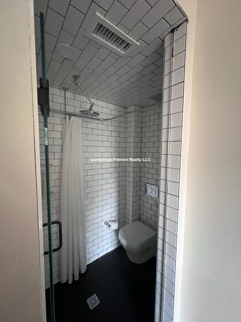 28 Cherry St, Spring Hill